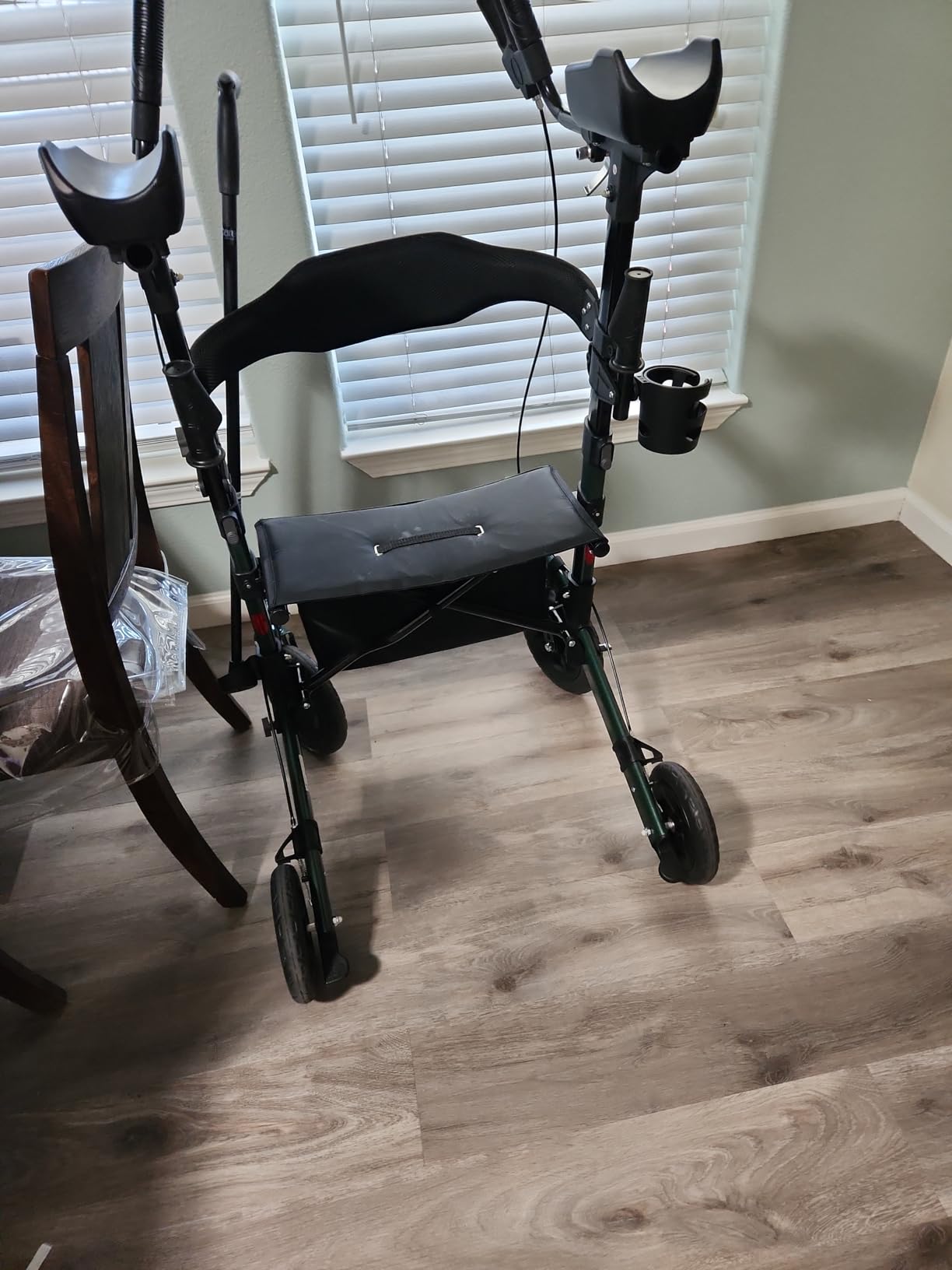 Helavo Upright Walker with Seat, Foldable Stand Up Walker with Rubber Tires | All Terrain Tall Standing Rollator, Padded Armrests, Height Adjustable, Aluminium Frame, 22.7 lbs, 300 lbs Capacity customer photo 1