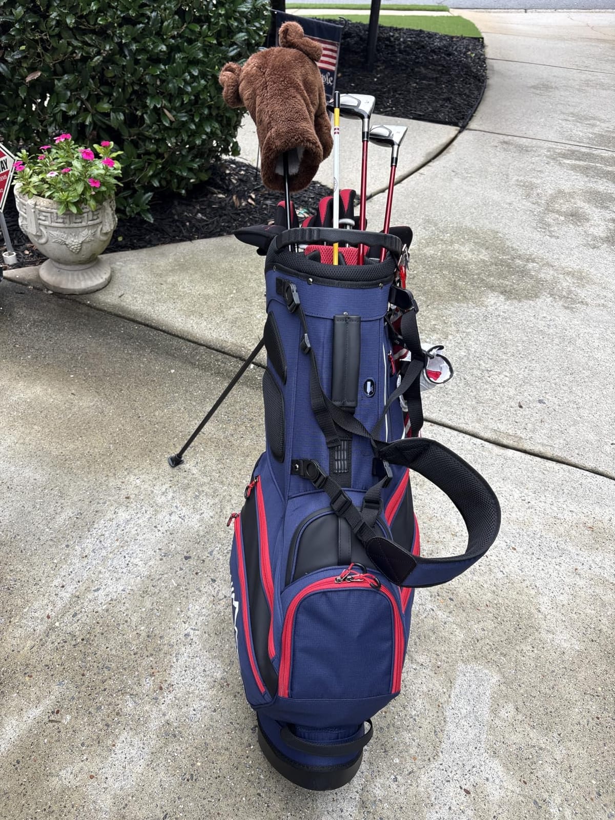 14-Way Golf Stand Bag Lightweight, Magnetic Pocket | Full-Length Dividers, Multiple Pockets, Stable Stand, Portable Handles, Dual Detachable Straps, Cooler Pocket customer photo 1