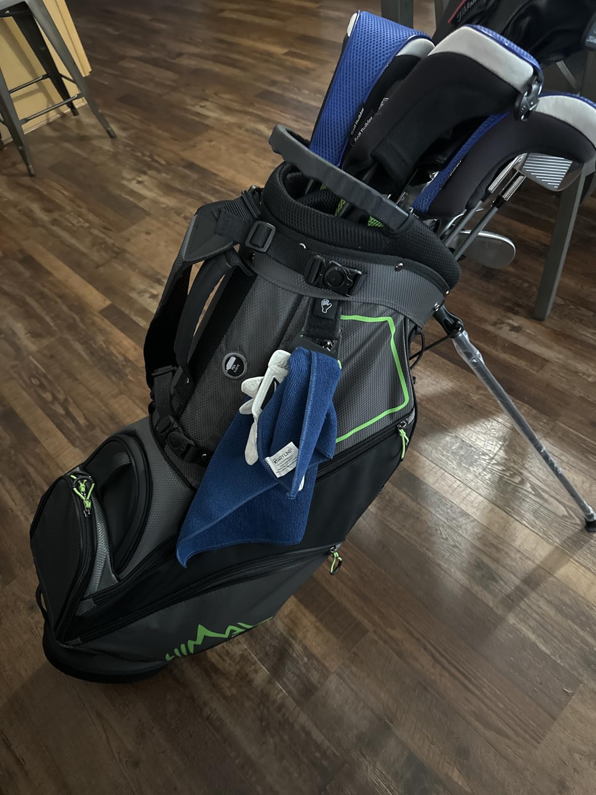 14-Way Golf Stand Bag Lightweight, Magnetic Pocket | Full-Length Dividers, Multiple Pockets, Stable Stand, Portable Handles, Dual Detachable Straps, Cooler Pocket customer photo 2