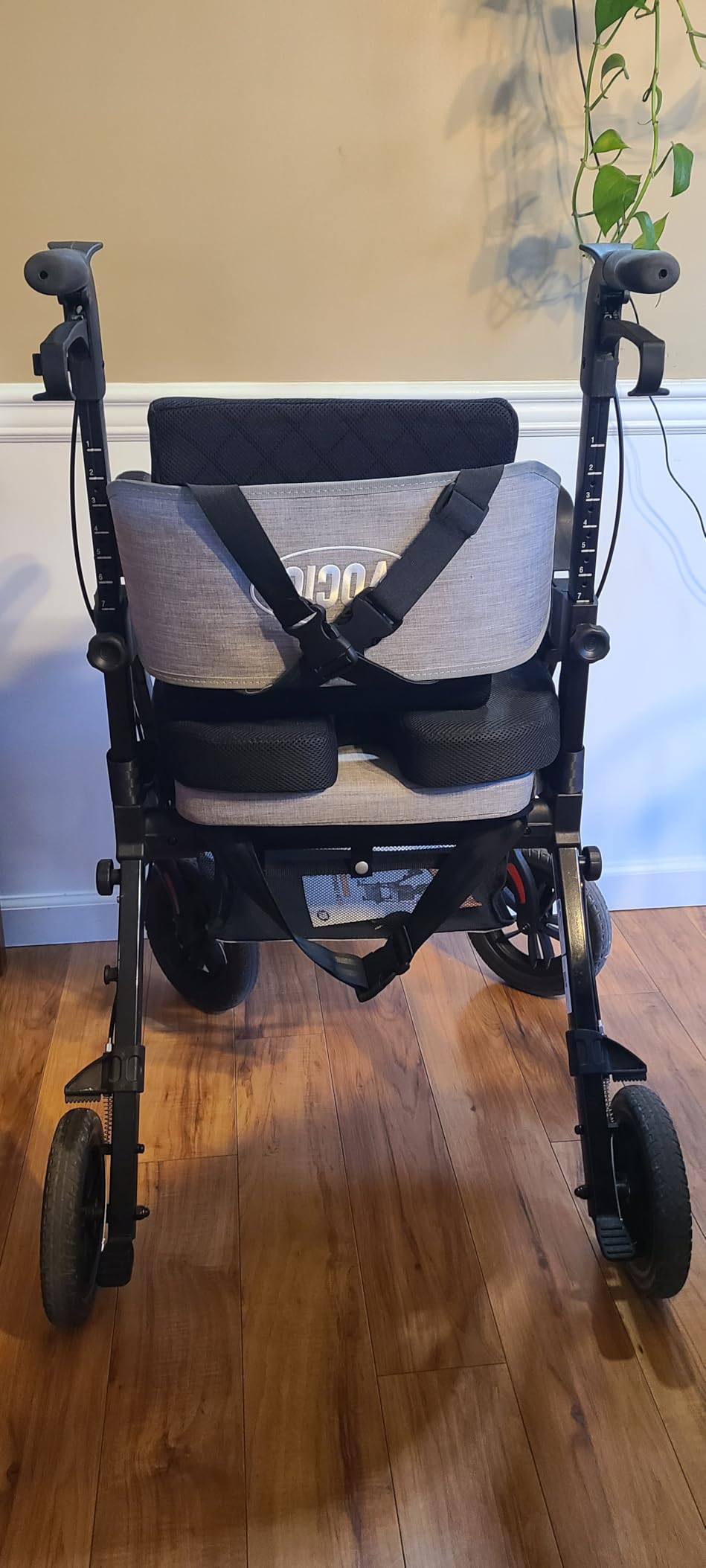 VOCIC Z51 Walker for Seniors, 2 in 1 Walker Wheelchair Combo, All Terrain | Foldable Rollator Transport Chair for Adults, Easily Converts to Wheelchair with Detachable Footrests, Brakes&Pouch, Black customer photo 2