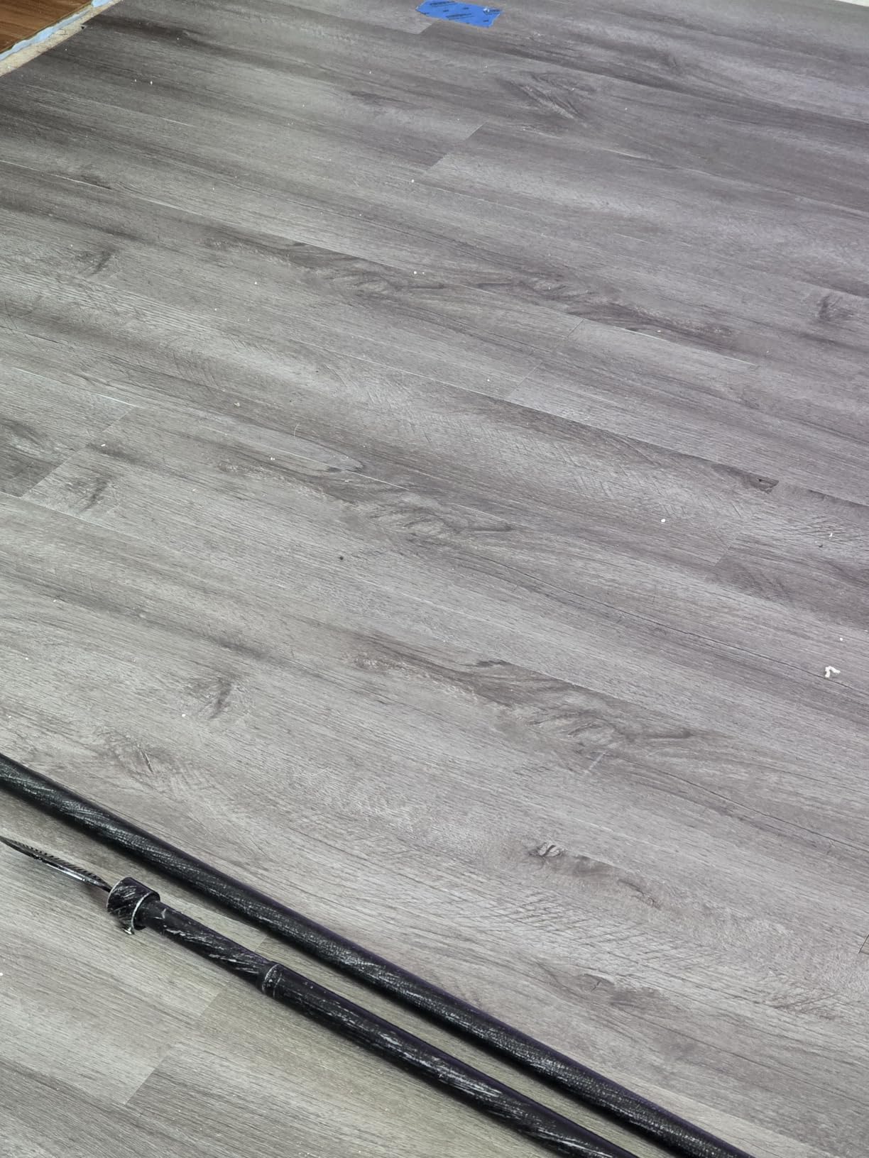 Art3d 18-Pack Interlocking Vinyl Floor Planks, 36 x 6 Inch, Venice Ash | Luxury Wood Look, Anti-Slip, Waterproof, Wear-Resistant, Anti-Fade, Easy to Clean, Ideal for Kitchen, Indoor Household Use customer photo 2