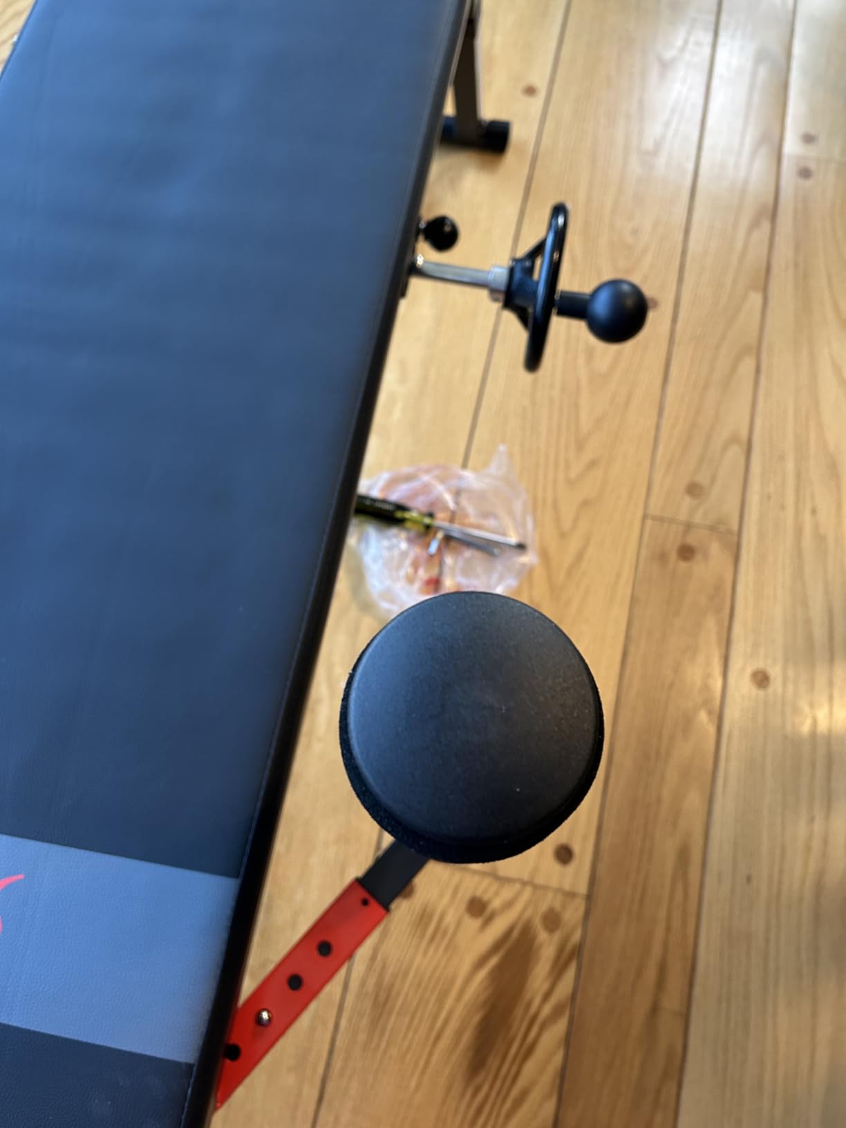Sunny Health & Fitness Decompression Stretch Table for Back Pain Relief | No-Hang Inversion Therapy, 400LB Capacity, Precise Stretch Control, Spinal Alignment Support, Improved Flexibility customer photo 1