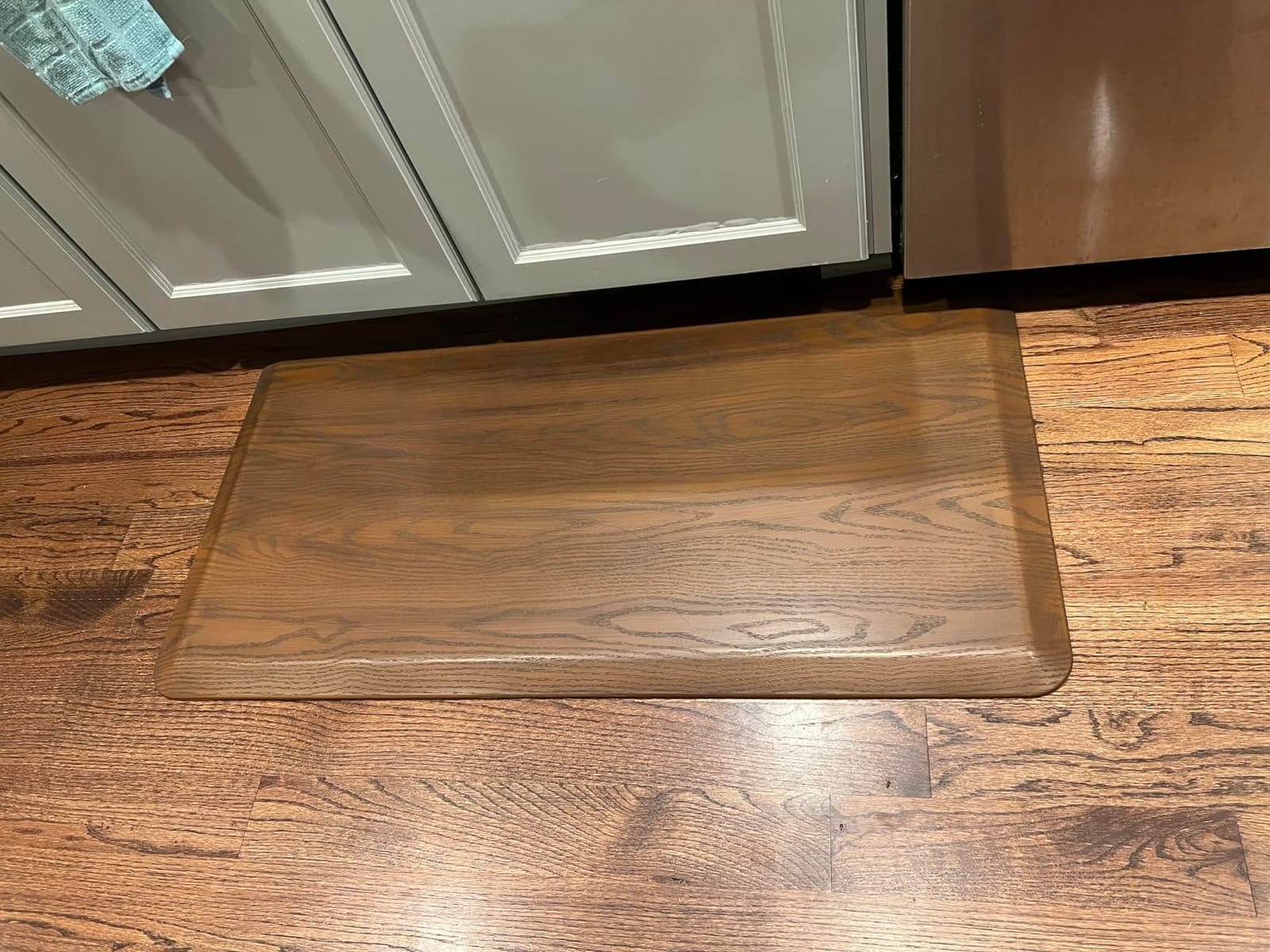 24 x 60 Inch Extra Support Anti Fatigue Comfort Kitchen Mat, Waterproof Long Kitchen Runner, Non-Slip Standing Desk Mat, Commercial Pads for Offices, Home, Garages (Bordeaux Grey, 24'' x 60'') customer photo 2