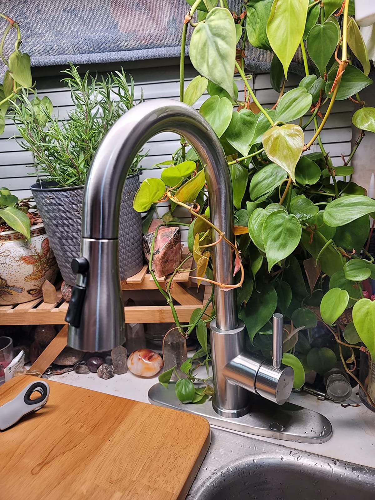 Arofa Touchless Kitchen Faucet, Motion Sensor, Pull-Down, Brushed Nickel | Touchless,Motion Sensor, Pull-Down Sprayer, Single Handle, Brushed Nickel, Stainless Steel, Kitchen Sink customer photo 1