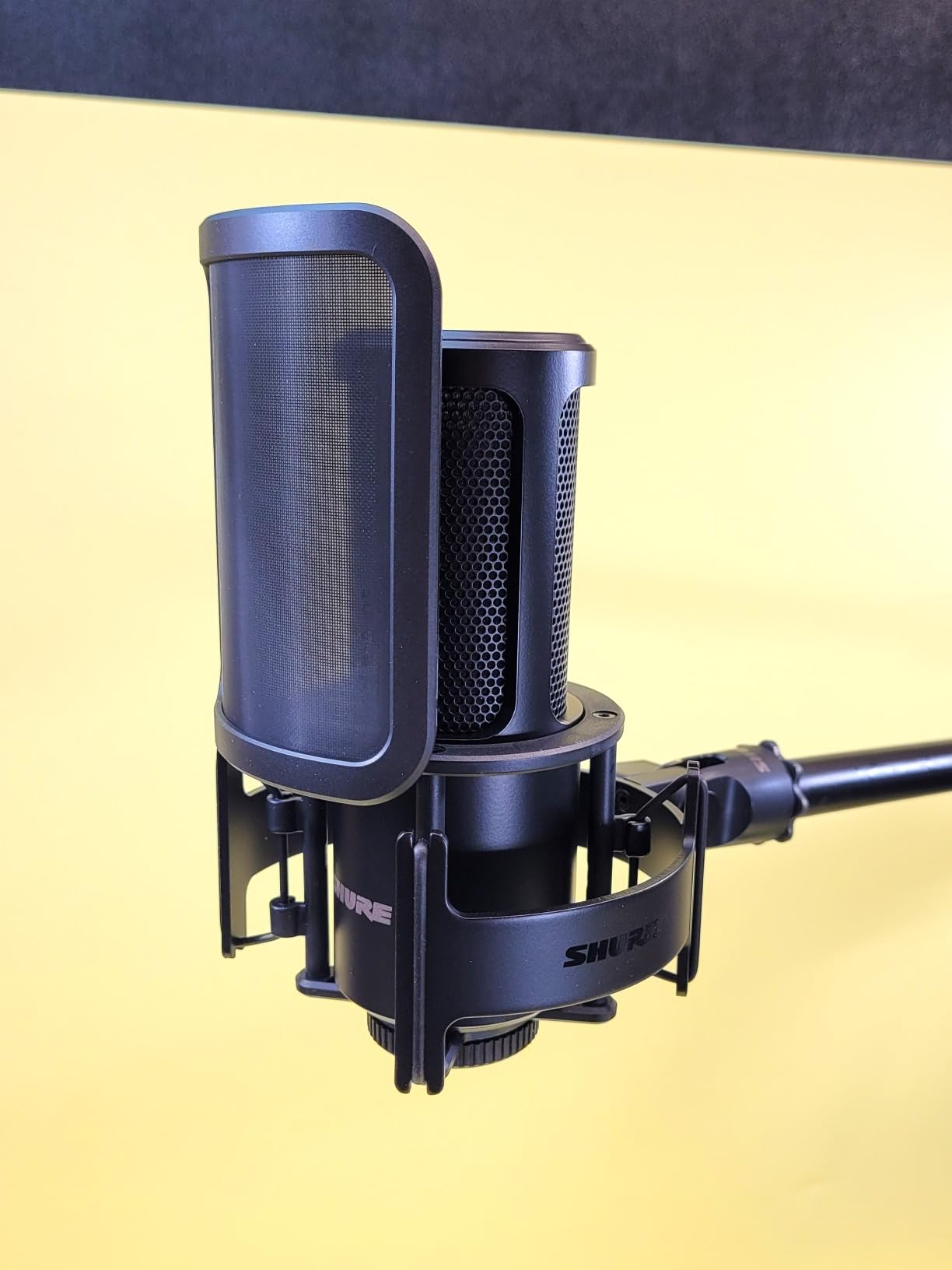 Shure SM4 XLR Studio Condenser Microphone Kit for Recording customer photo 2