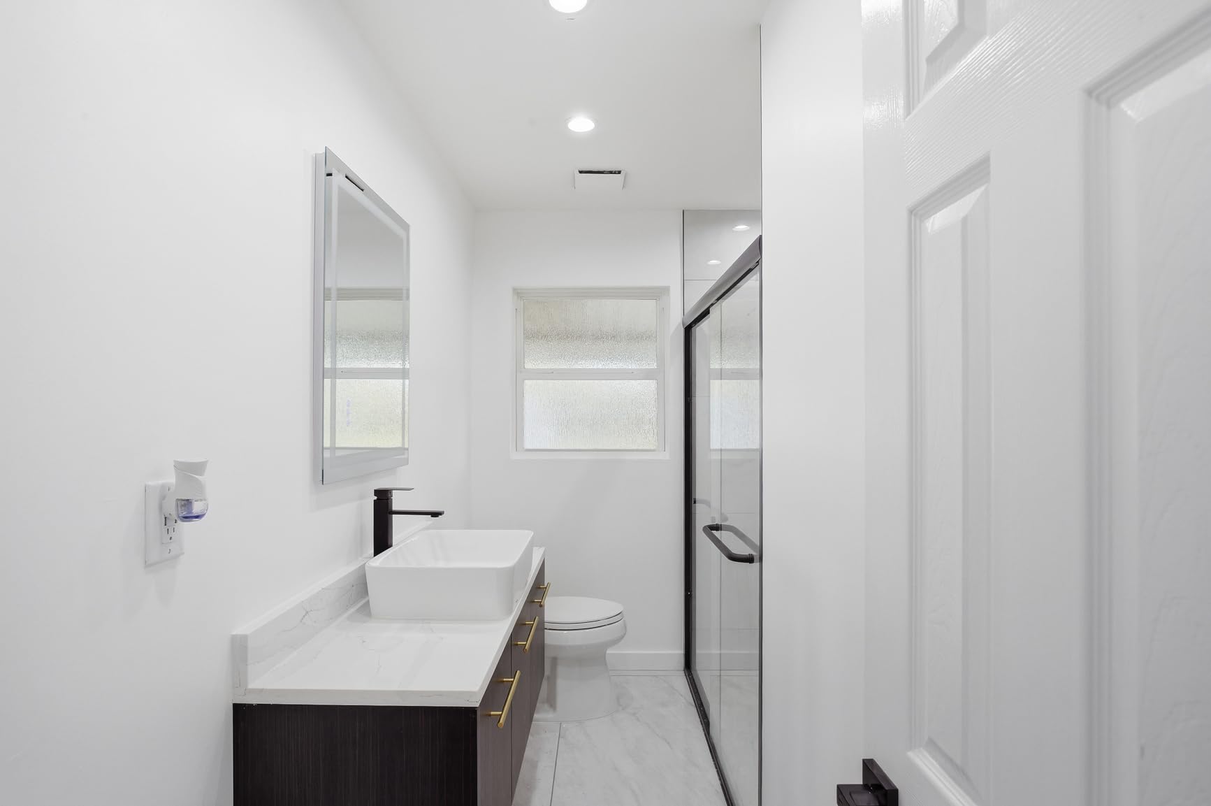 GETPRO Shower Door Double Sliding 57-60 in. W x 72 in. H Semi-Frameless Bypasss Bathroom Glass Shower Sliding Doors, 1/4 inch Clear Tempered Glass Door for Walk-in Shower Matte Black customer photo 1