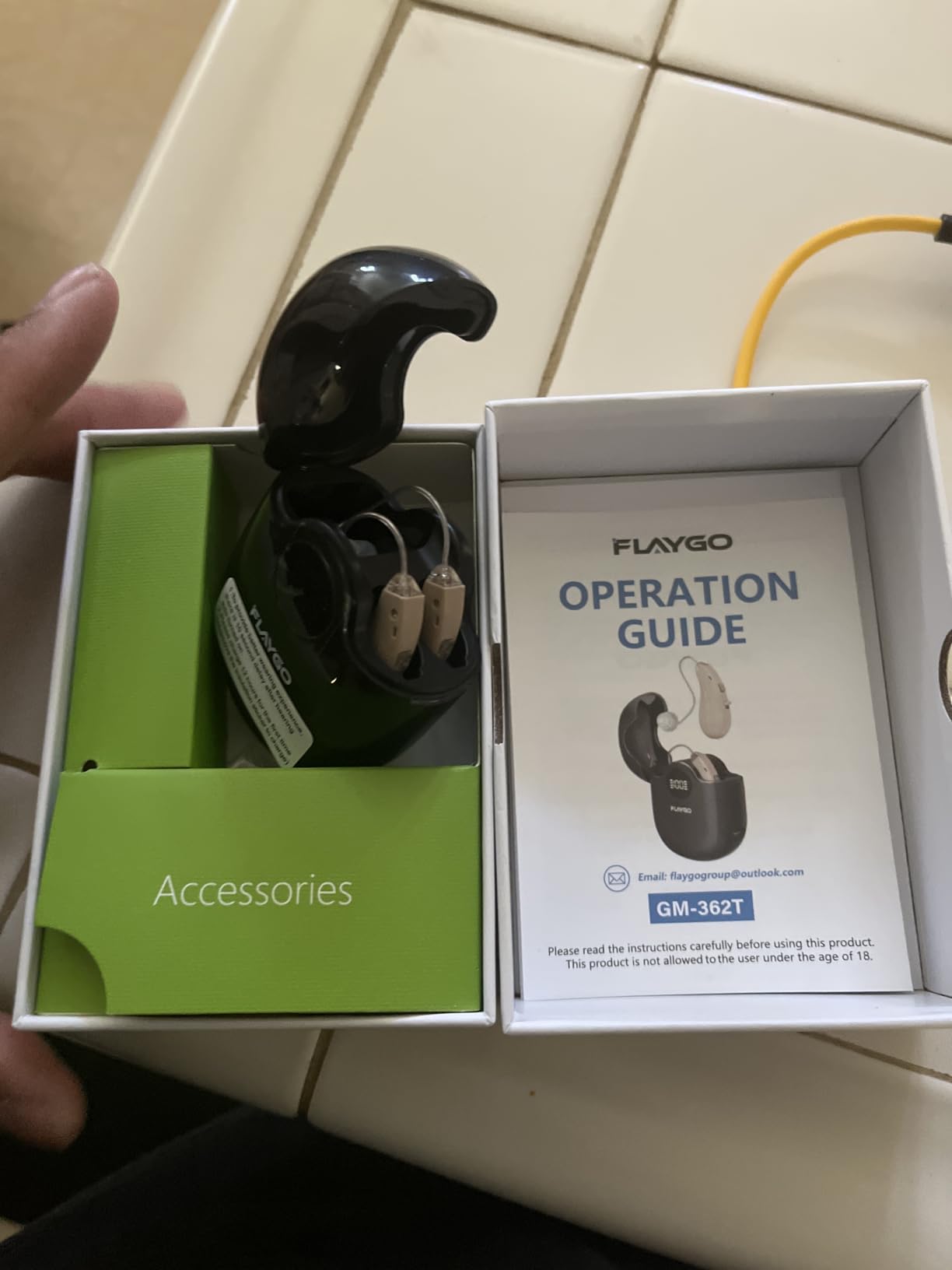 Flaygo Hearing Aids for Seniors, Hearing Amplifier with Intelligent Noise Reduction, Standby 80h, One-Button Operation, Rechargeable, Beige customer photo 2