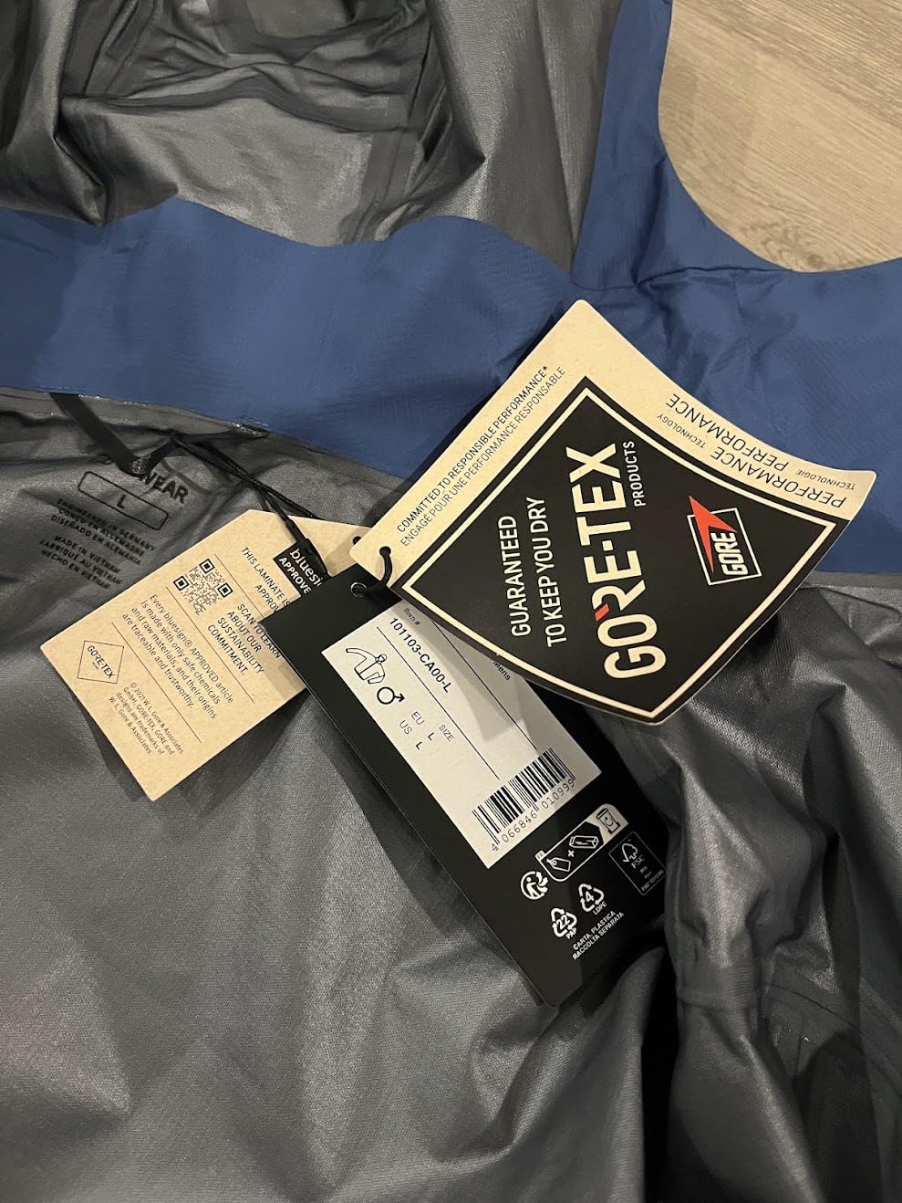 GOREWEAR Lupra 2.0 Men’s GORE-TEX Cycling Jacket | Waterproof, Lightweight, Breathable | Packable Rain Jacket with Hood customer photo 2