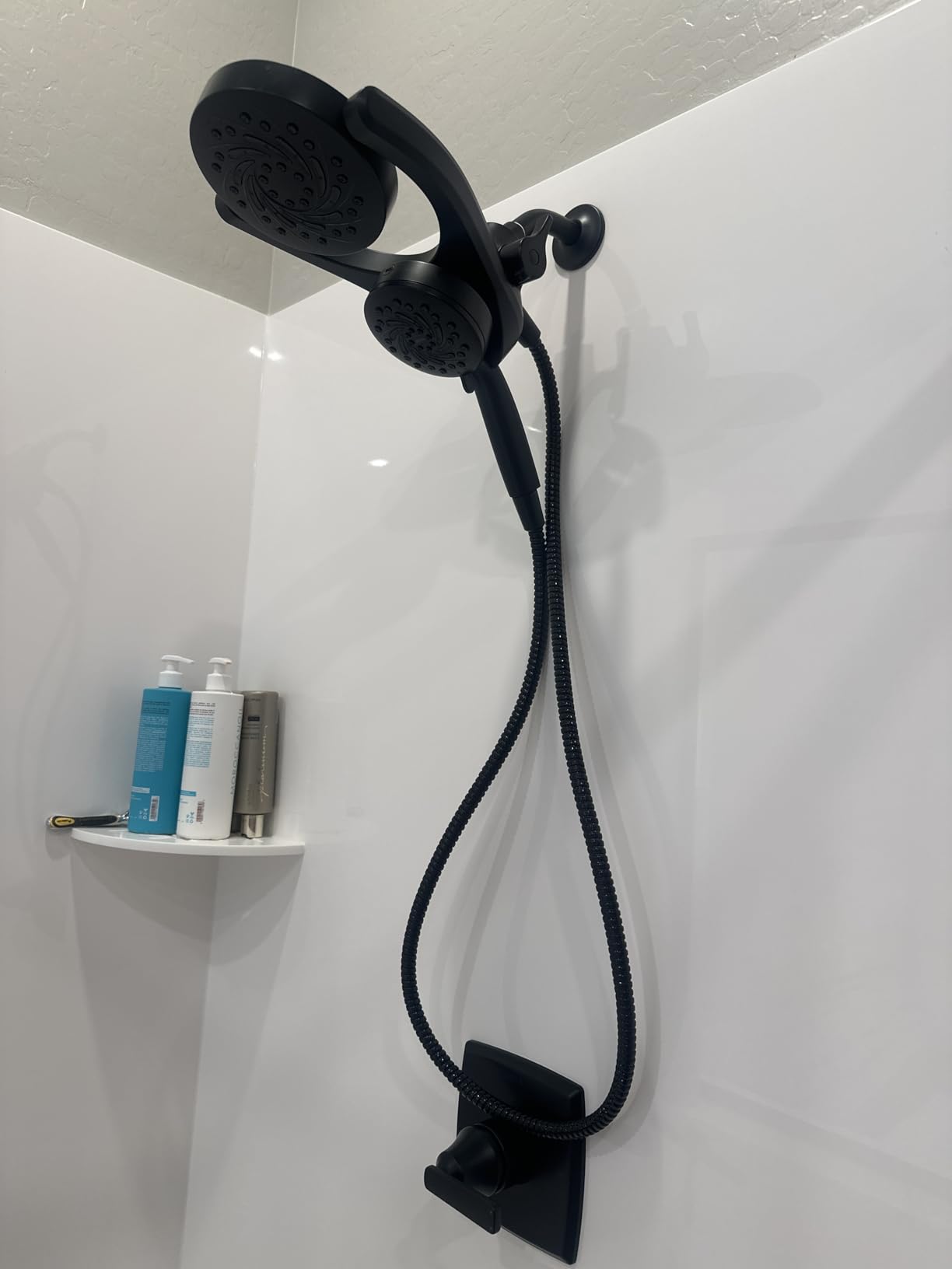 Delta 5-Setting HydroRain 2-in-1 Dual Shower Head with ProClean Spray, Chrome High Pressure Shower Head with Handheld Spray, 1.75 GPM Flow Rate, Chrome 75419 customer photo 1