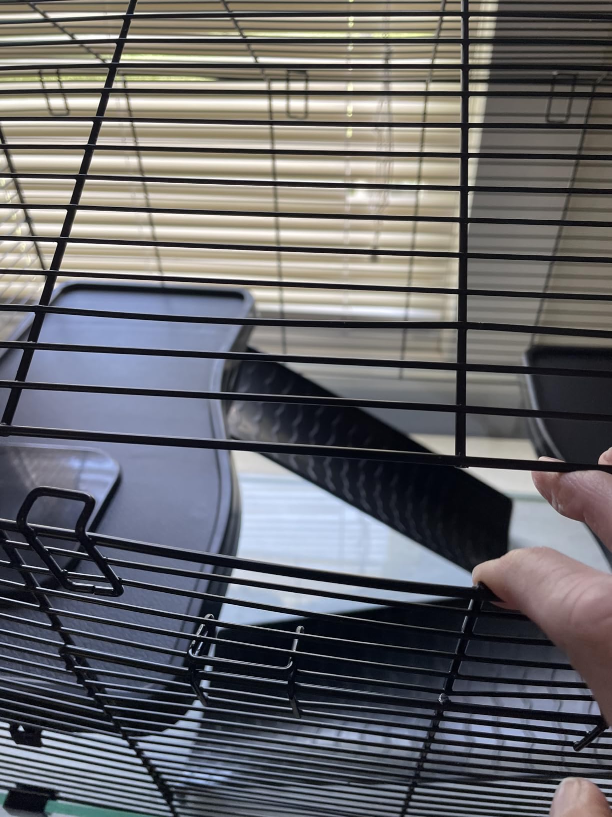 VEVOR Hamster Cage, 360°Viewing Transparent Hamster Habitats, Small Animal Cage, 22.8 x 15 x 21.3 in, Ventilated Pet Mouse Cages with Water Bottle, Portable Hamster House for Rats, Guinea Pigs customer photo 1