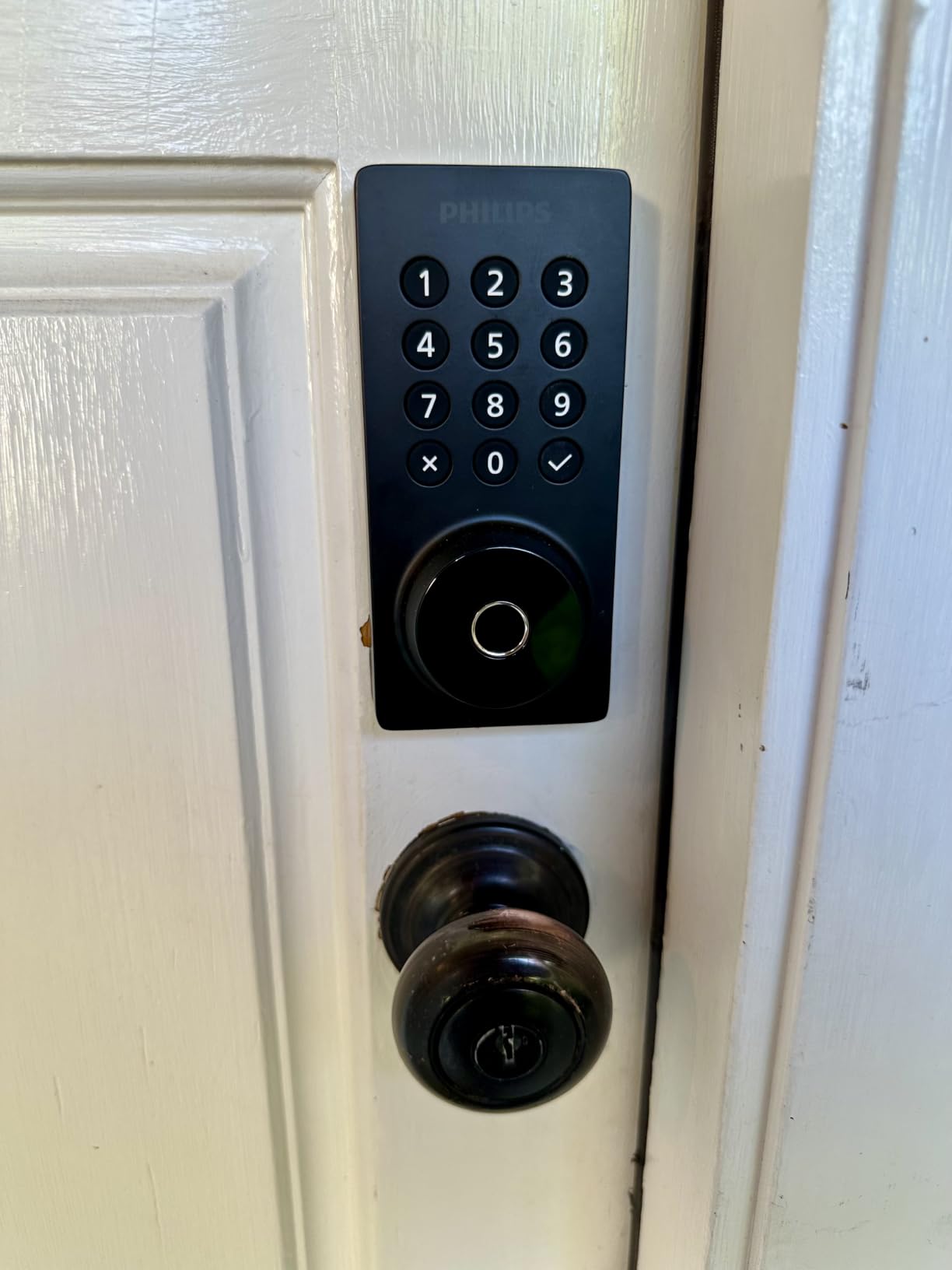 Philips WiFi Keypad Deadbolt with Handle, Built-in WiFi, APP Remote Control | Smart Locks for Front Door, Voice & Fingerprint Unlock, Flexible Codes, Auto-Lock, Backlit Keypad, Come with Door Lever customer photo 1