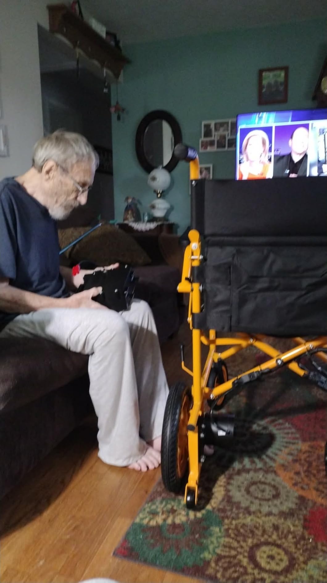 Electric Wheelchairs for Adults, Foldable Power Wheelchairs 15+ Miles Long Travel Range for All-Terrain, Lightweight Durable Motorized Wheelchair for Seniors, Orange customer photo 1
