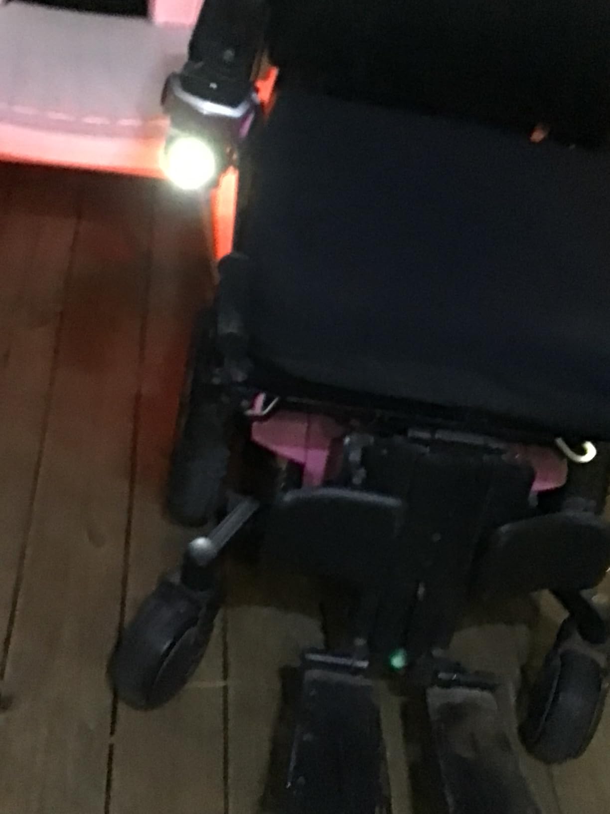 Electric Wheelchairs for Adults, Foldable Power Wheelchairs 15+ Miles Long Travel Range for All-Terrain, Lightweight Durable Motorized Wheelchair for Seniors, Orange customer photo 2