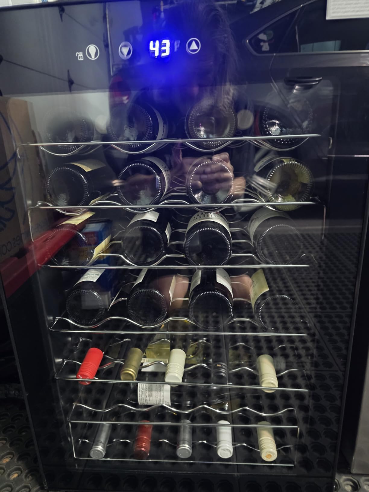 EUHOMY 25 bottle Wine Cooler Refrigerator, Freestanding Compressor Wine Fridge with Adjustable Temperature and Digital Control, Mini Fridge with Glass Door for Red White Wine, Beer, Black customer photo 1