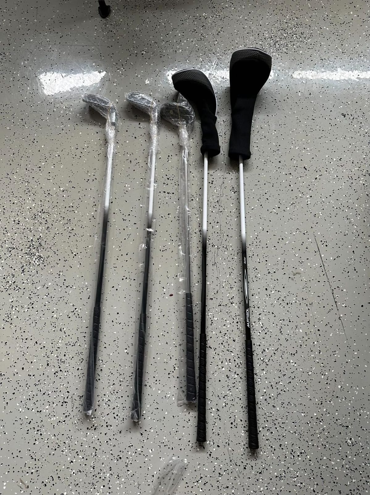XDriveMax 15-Piece Golf Clubs Men Complete Golf Club Set - Beginner Golf Clubs Set for Men Right&Left Handed - Forged Titanium 10.5° Driver, 5-SW Stainless Steel Irons, Putter & Stand Bag customer photo 1