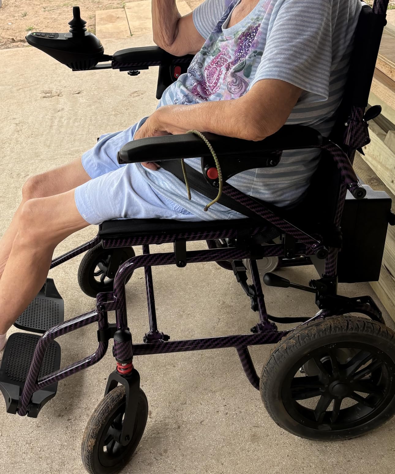 Electric Wheelchairs for Adults, Lightweight Foldable Wheelchair 15 Miles Long Travel Range, 360 Degree Joystick Control Motorized Wheelchair, Support 286 lbs with LED Light Power Wheelchair (Purple) customer photo 2