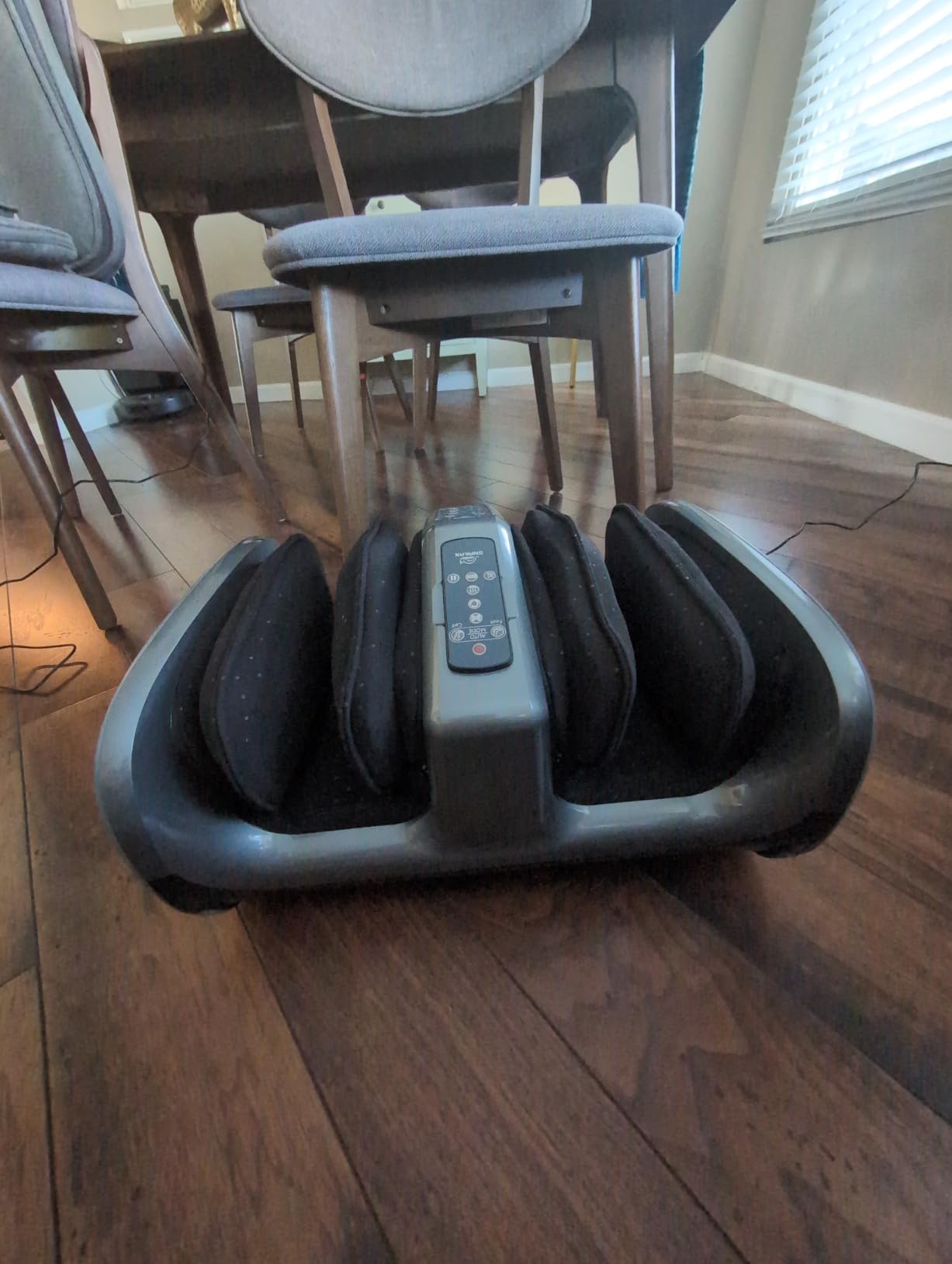 Snailax Vibration Foot Massager with Heat, Remote Control for Tired Feet customer photo 1