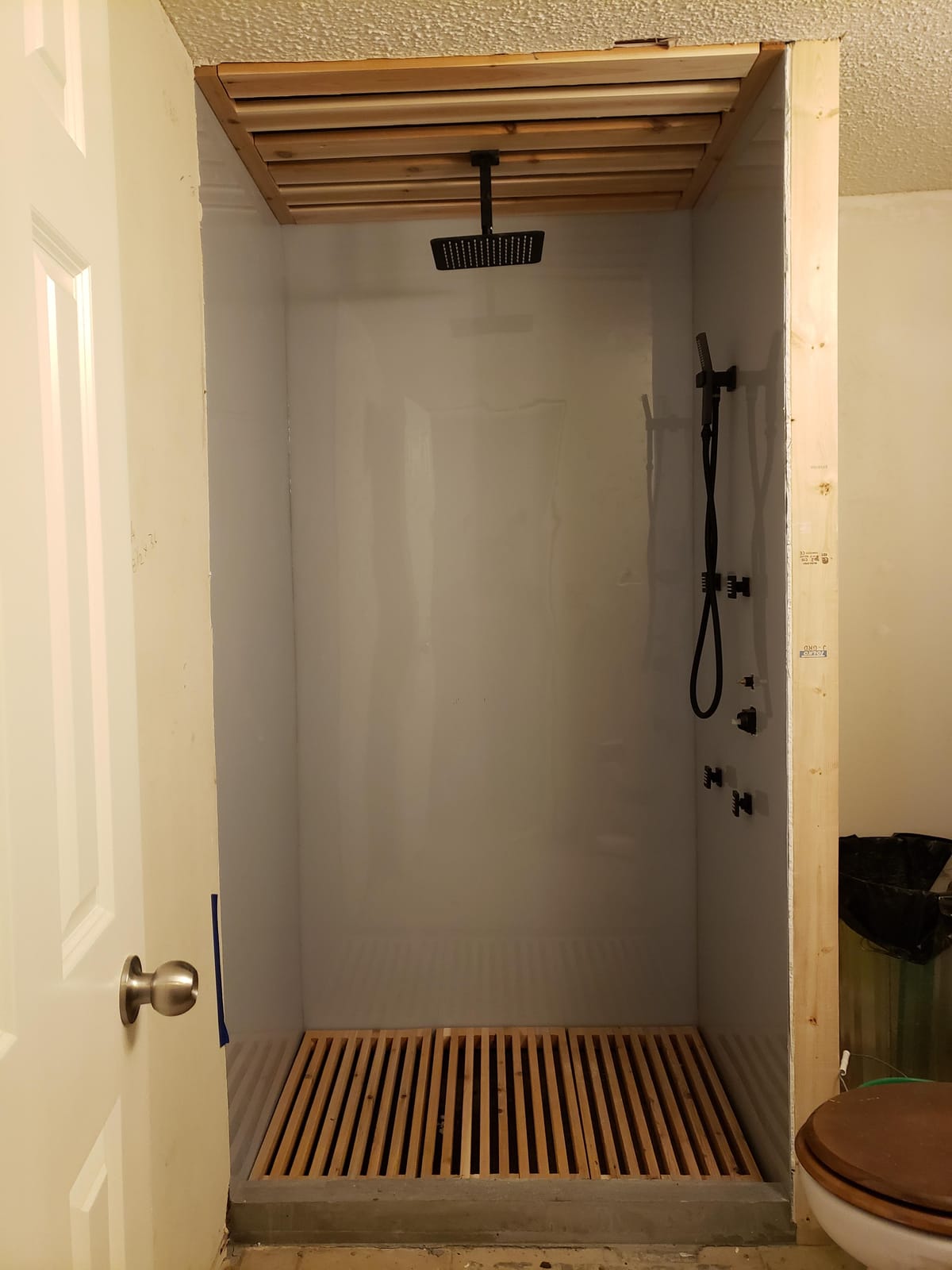 Shower System with Body Jets, Bostingner 12