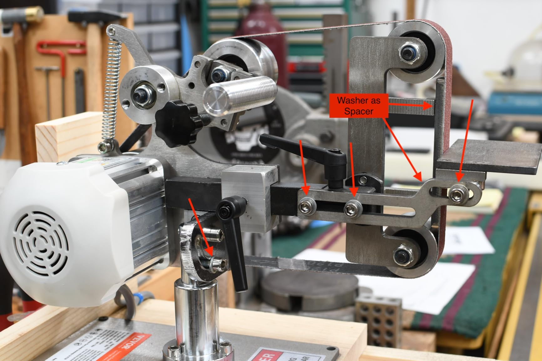 VEVOR Belt Grinder Sander with VFD & Protective Shield, 72-82 x 2-Inch Variable Speed Belt Polisher, 1500W Knife Making Machine with 3 Grinding Modes & 3PCS Sanding Belts for Metalworking customer photo 2