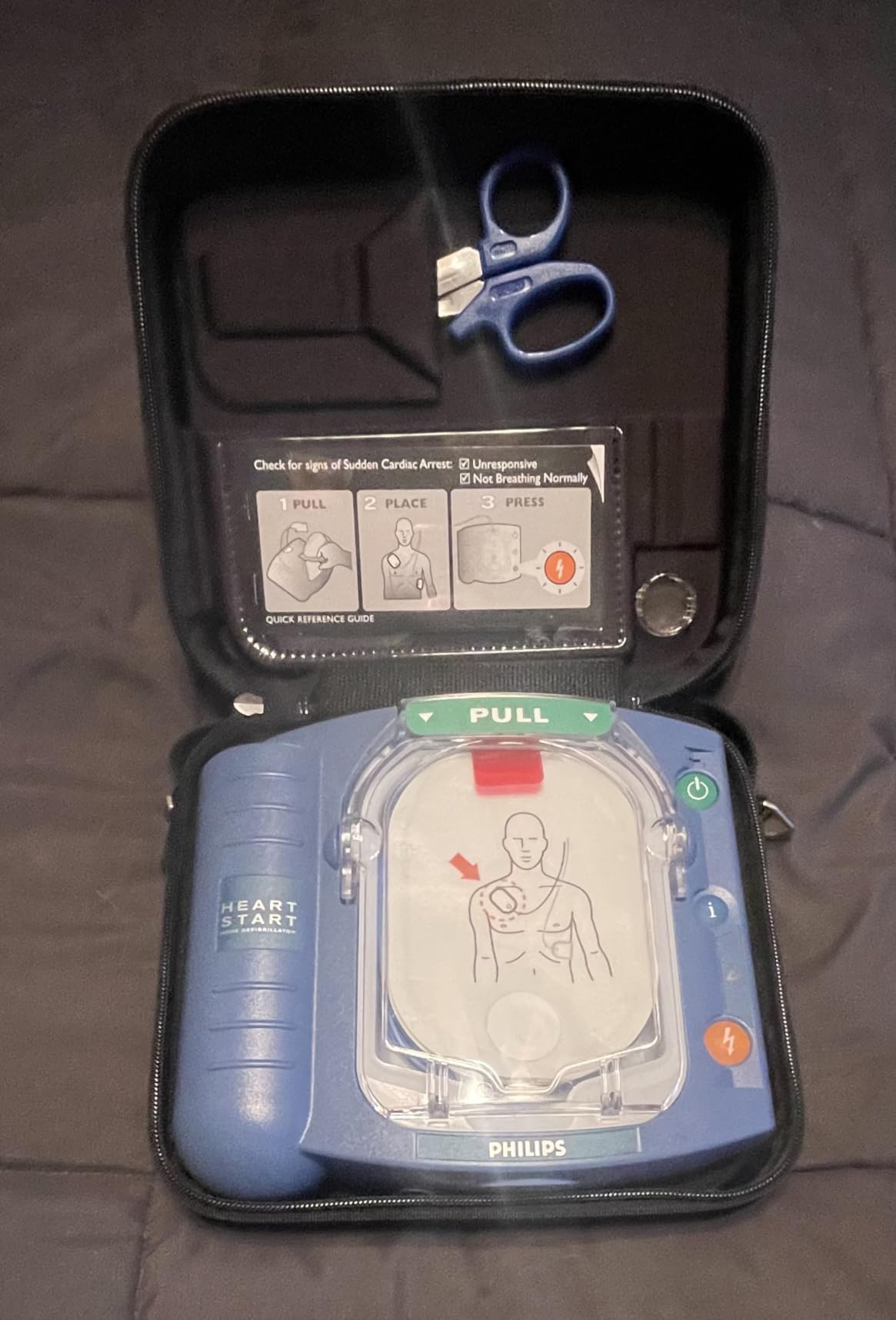 Philips HeartStart Home AED Defibrillator with Slim Carry Case, M5068A-C01 customer photo 2