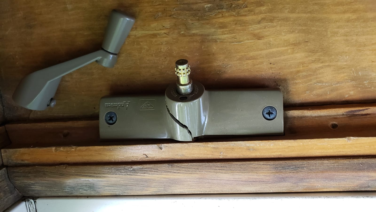 Andersen Straight Arm Operator (Left Hand) 9-3/8