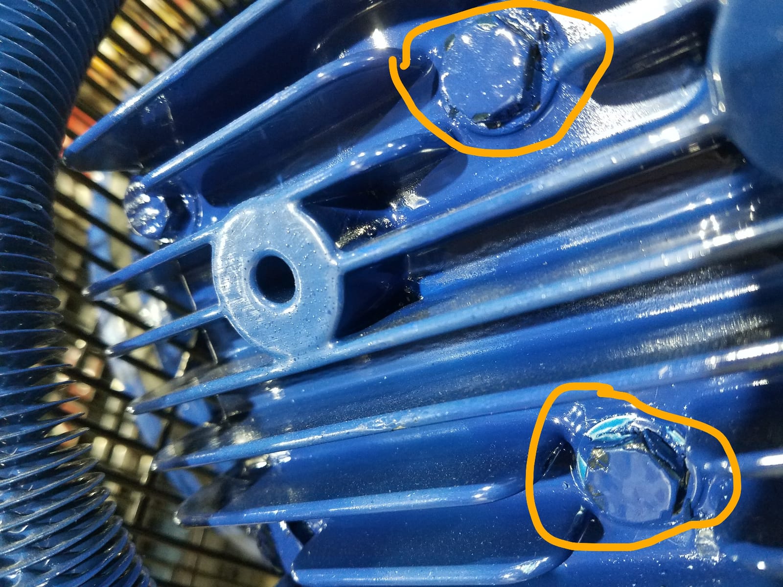 Quincy QT-54 Splash Lubricated Reciprocating Air Compressor - 5 HP, 230 Volt, 1 Phase, 60-Gallon Vertical, Model Number 2V41C60VC customer photo 1