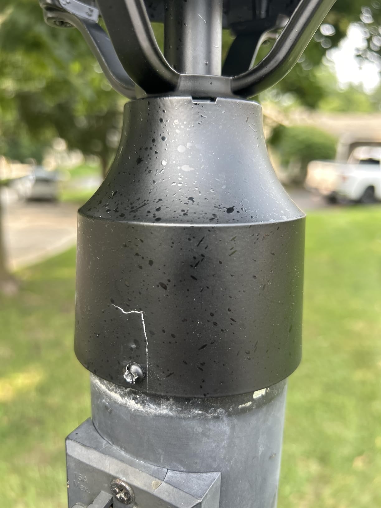 Nuvo 60/899, 3-Light Outdoor Post Lantern, Beveled Glass, Black customer photo 2