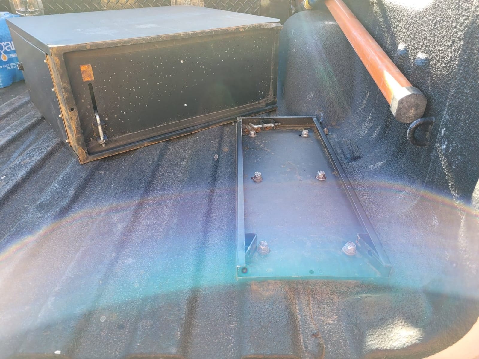 Dee Zee DZ95D Steel Wheel Well Tool Box w/ Drawers customer photo 1