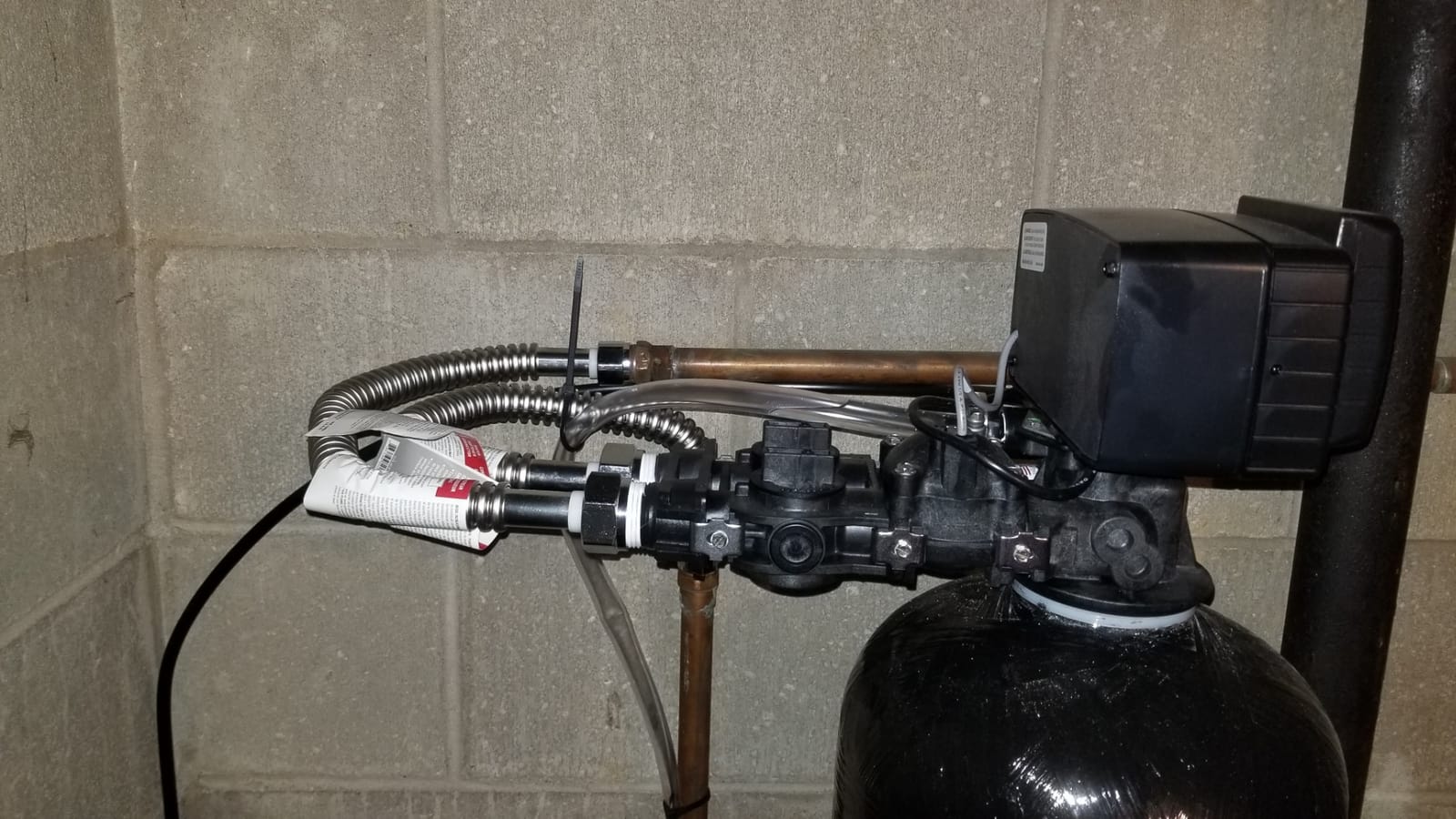 Fleck 5600 SXT Iron Blaster 48,000 Grain Water Softener customer photo 2