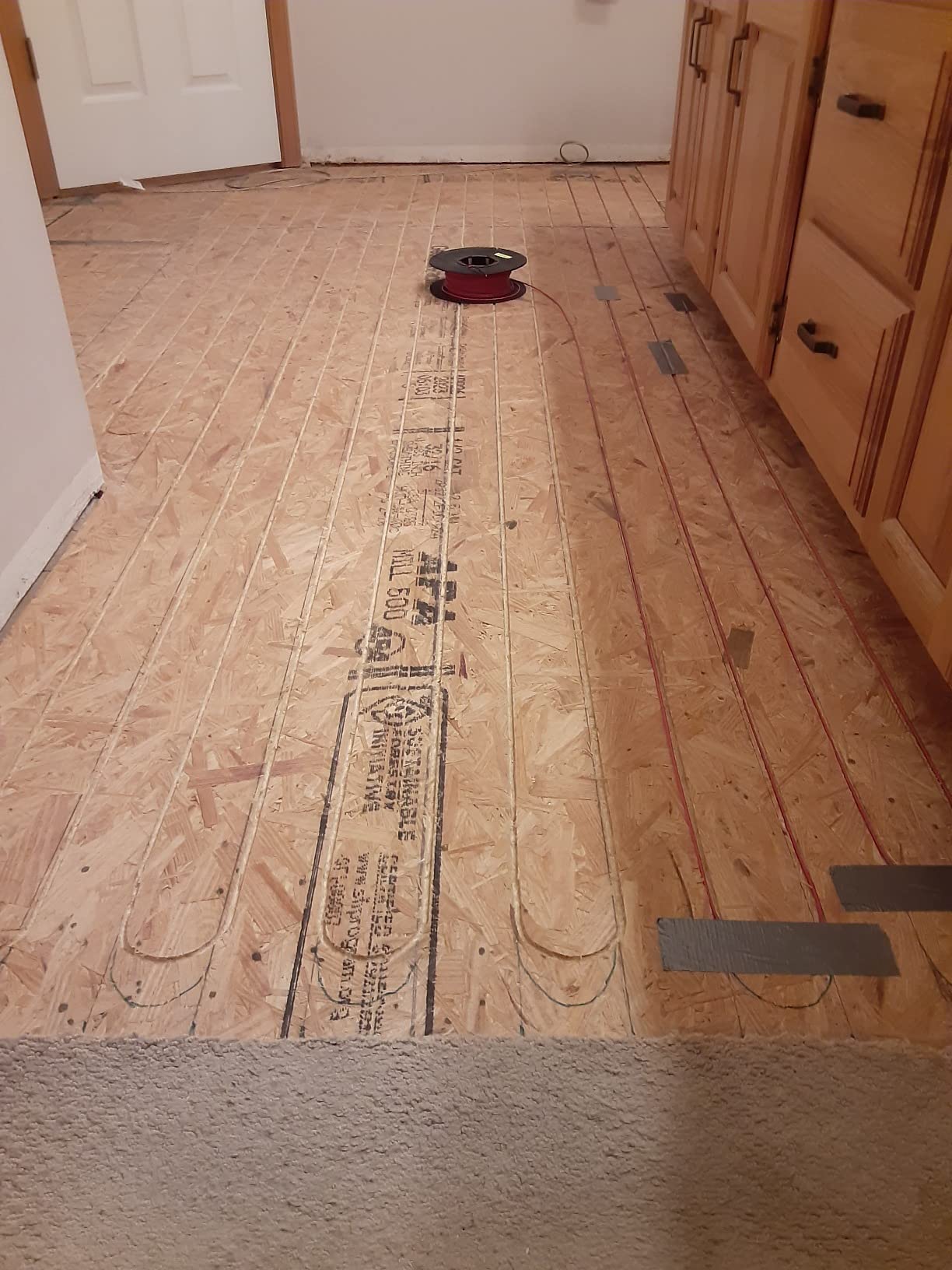 40 Sqft Electric Radiant Floor Heating Cable Kit – 120V Heated Tile Floor System with UWG5 Programmable Thermostat, Sensor, Installation Monitor & 25 Year Warranty, Made in the USA customer photo 2
