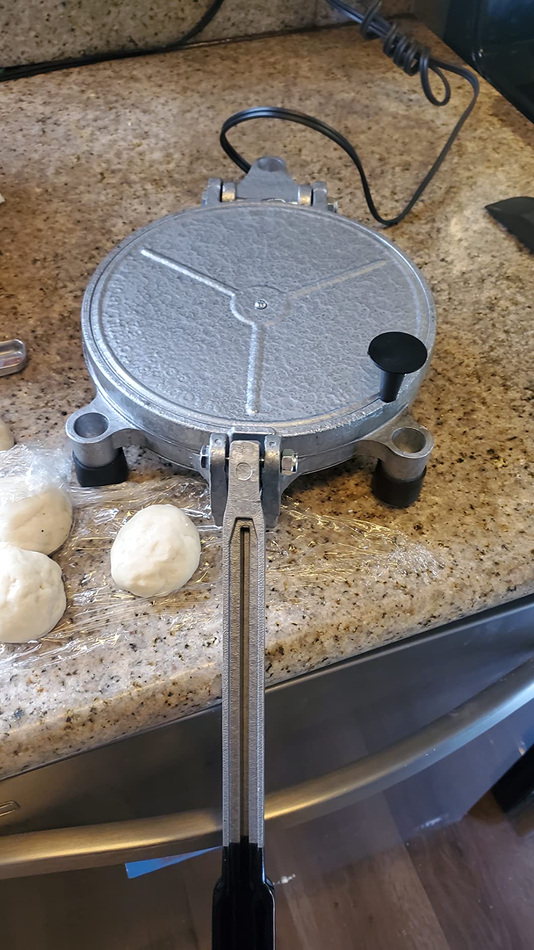Mexican Cast Iron Electric Corn or Flower Tortilla Maker Gorditas Bunuelos customer photo 2