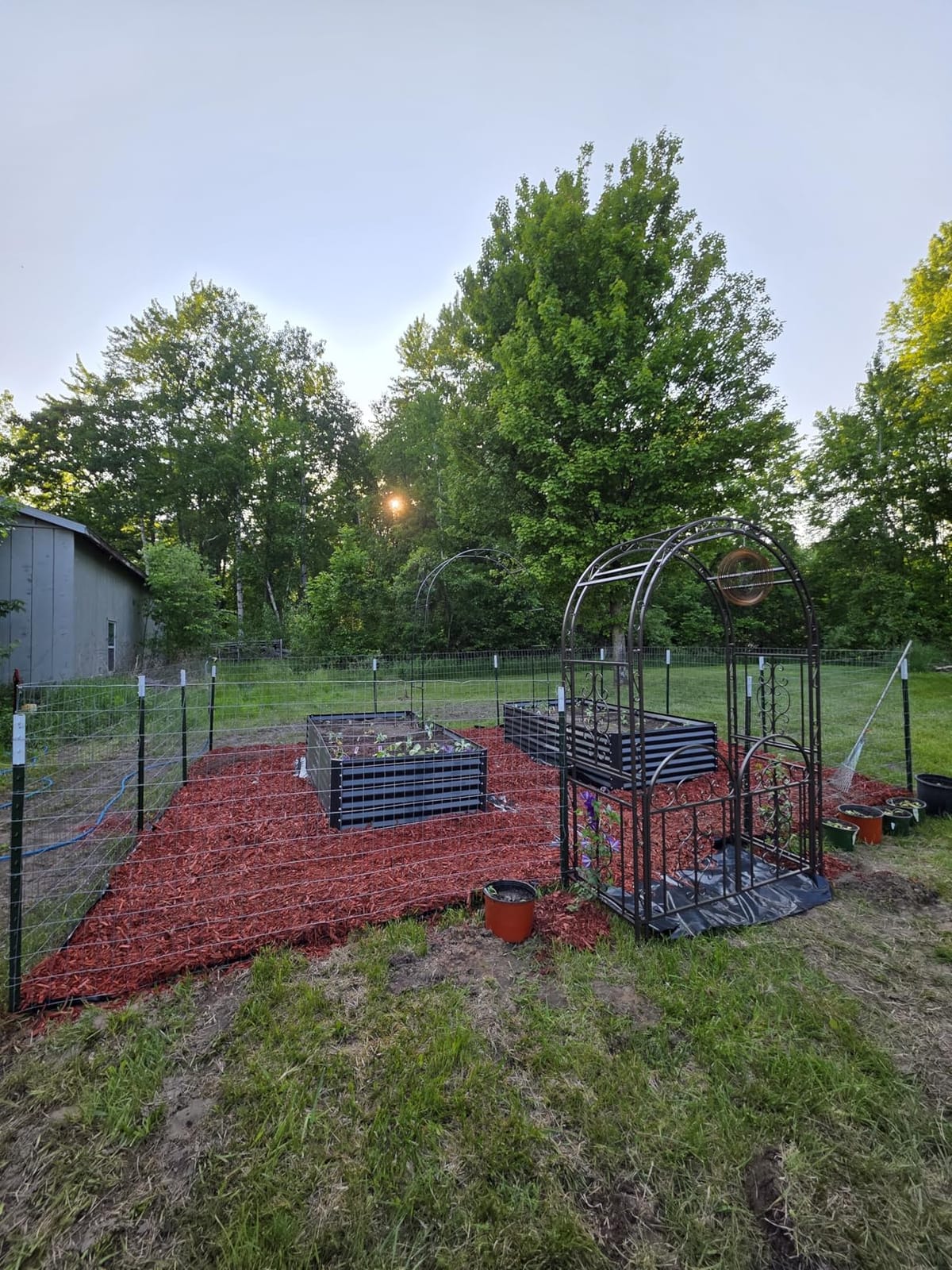 Plow & Hearth Arch Metal Outdoor Garden Arbor Double Gate | Montebello | 7 Feet Tall | Gunmetal Black | Steel Iron Trellis Lattice Climbing Plants & Heavy Vines customer photo 2