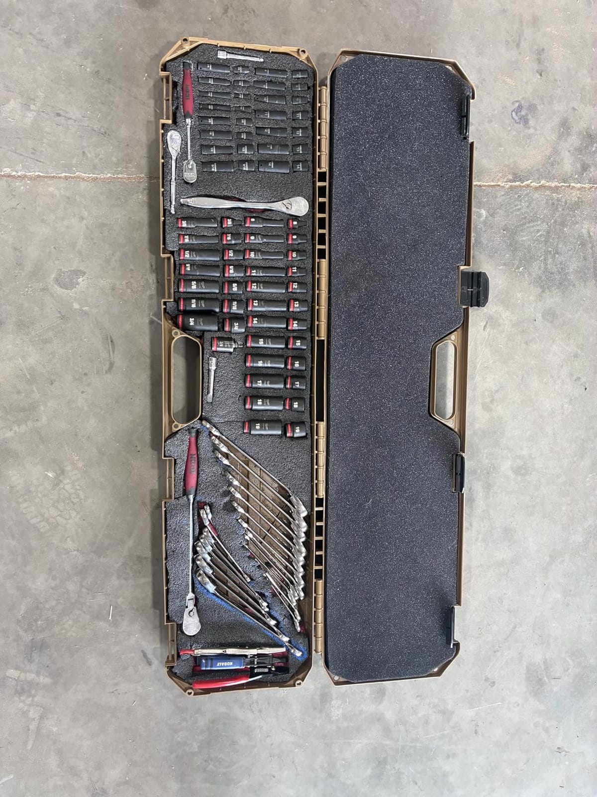 Condition 1 42” Economy Single Gun Carrying Case with Foam, Model 210 customer photo 2
