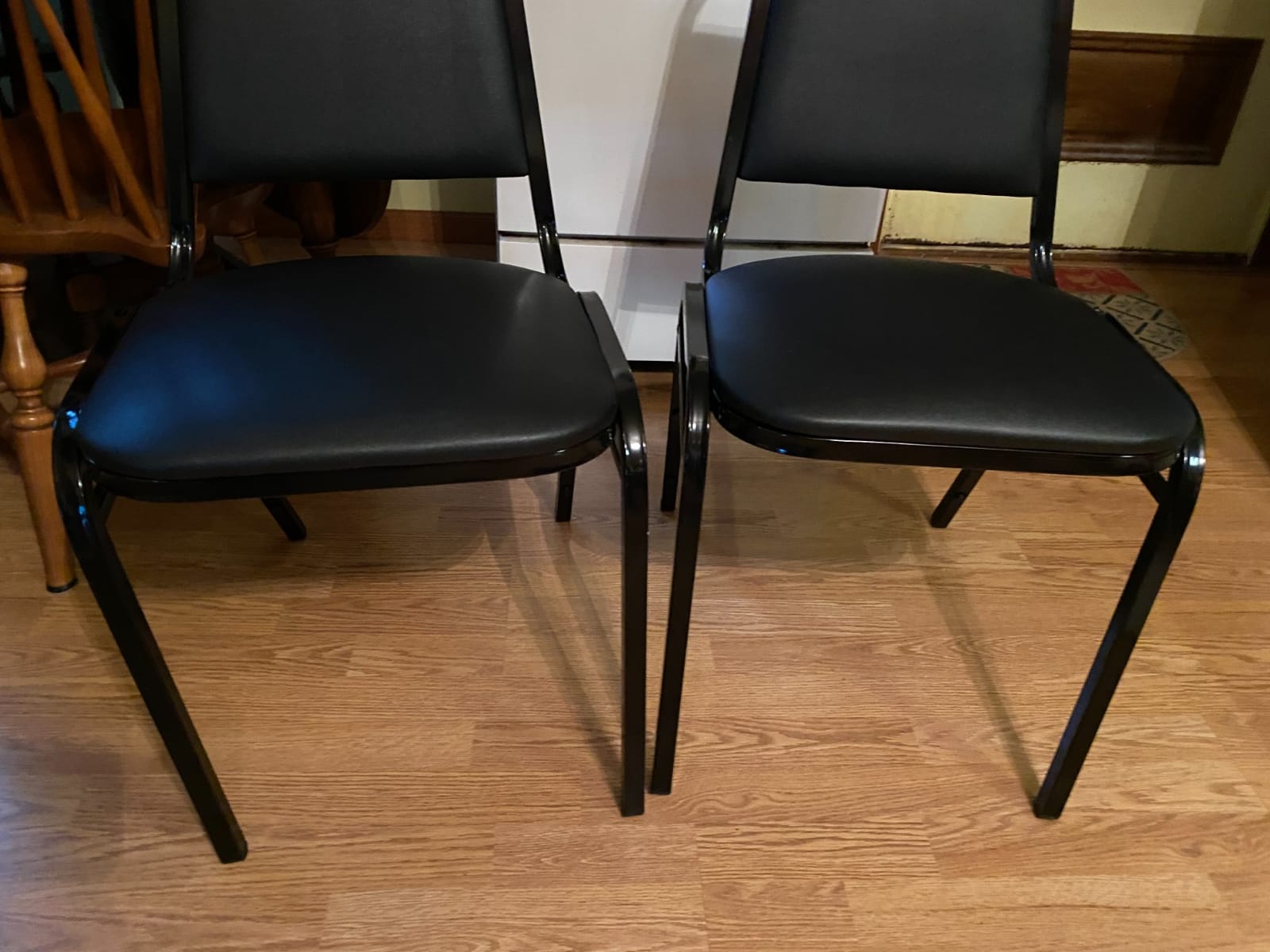 Flash Furniture Hercules Vinyl Banquet Chair, Black, 4-Pack customer photo 2