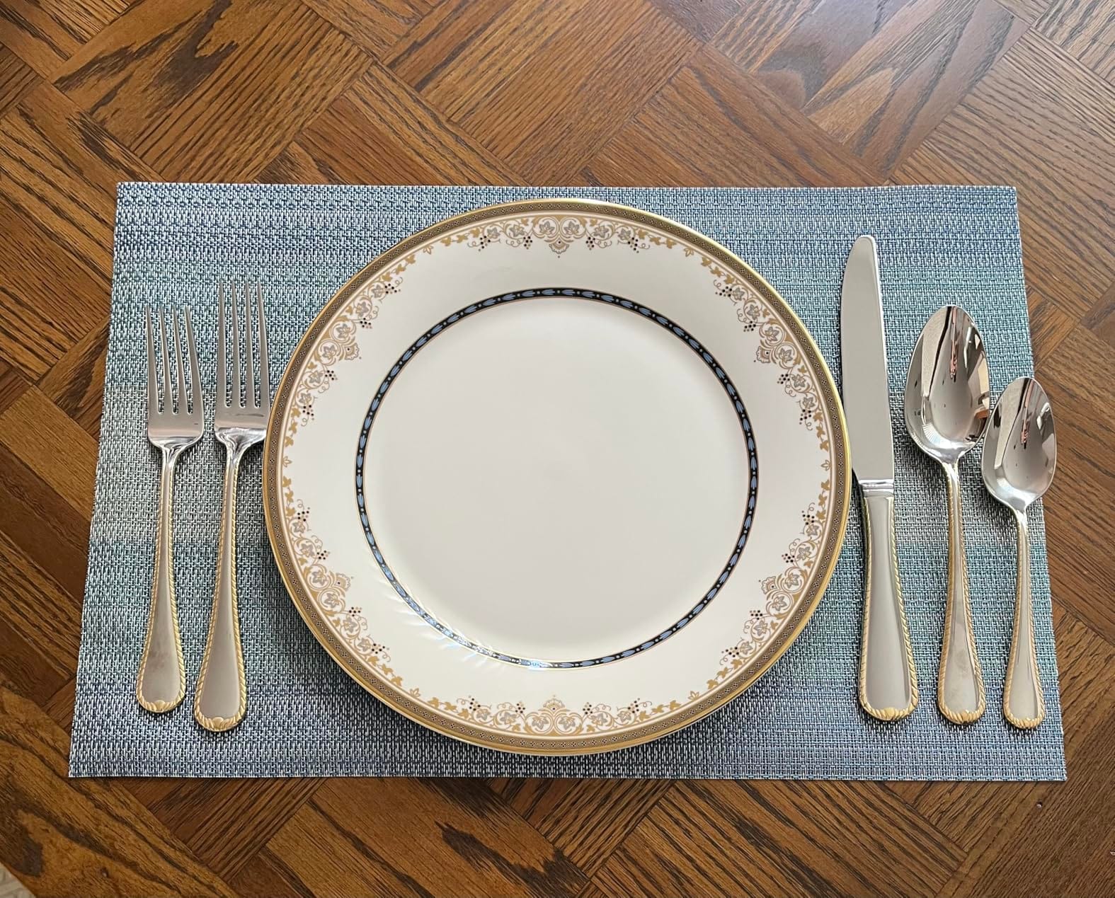 Mikasa, Gold Accent Regent Bead Flatware Service for 12, 65 Piece Set, 18/10 Stainless Steel, Silverware Set with Serving Utensils customer photo 1