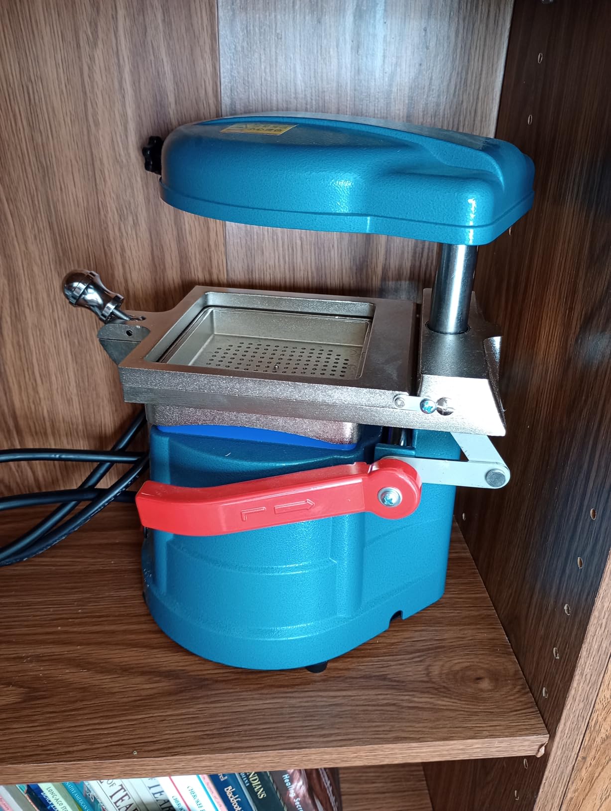 Quick and Easy Portable Dental Vacuum Forming/Molding Machine customer photo 1