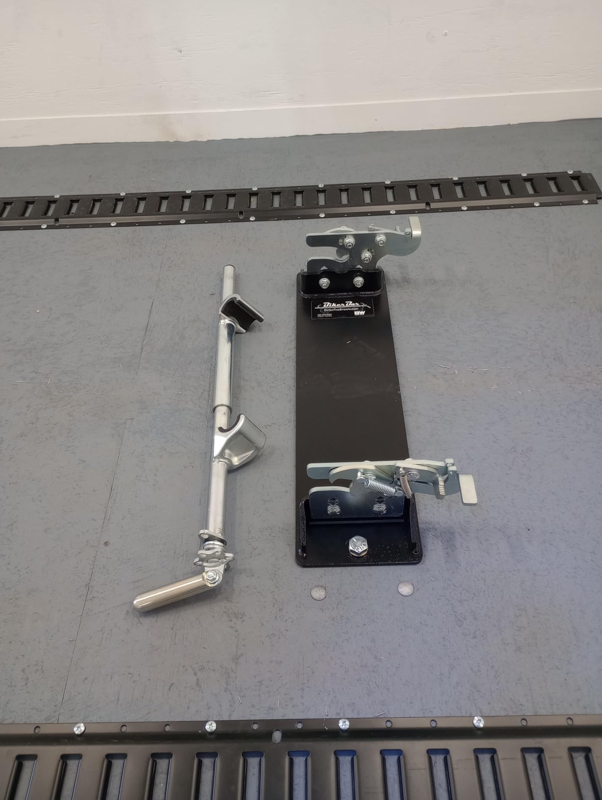 B&W Trailer Hitches Biker Bar - Compatible with Harley Davidson Touring Models - MC2301 customer photo 1