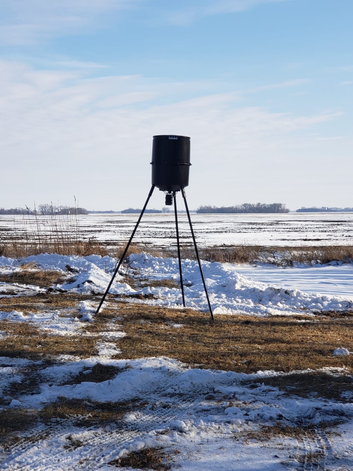 Wildgame Innovations Quick-Set 270 lb Game Feeder | Durable tripod Corn/Pellet hunting feeder, digital timer, 1-4 available feed times & 30-feet radius customer photo 1