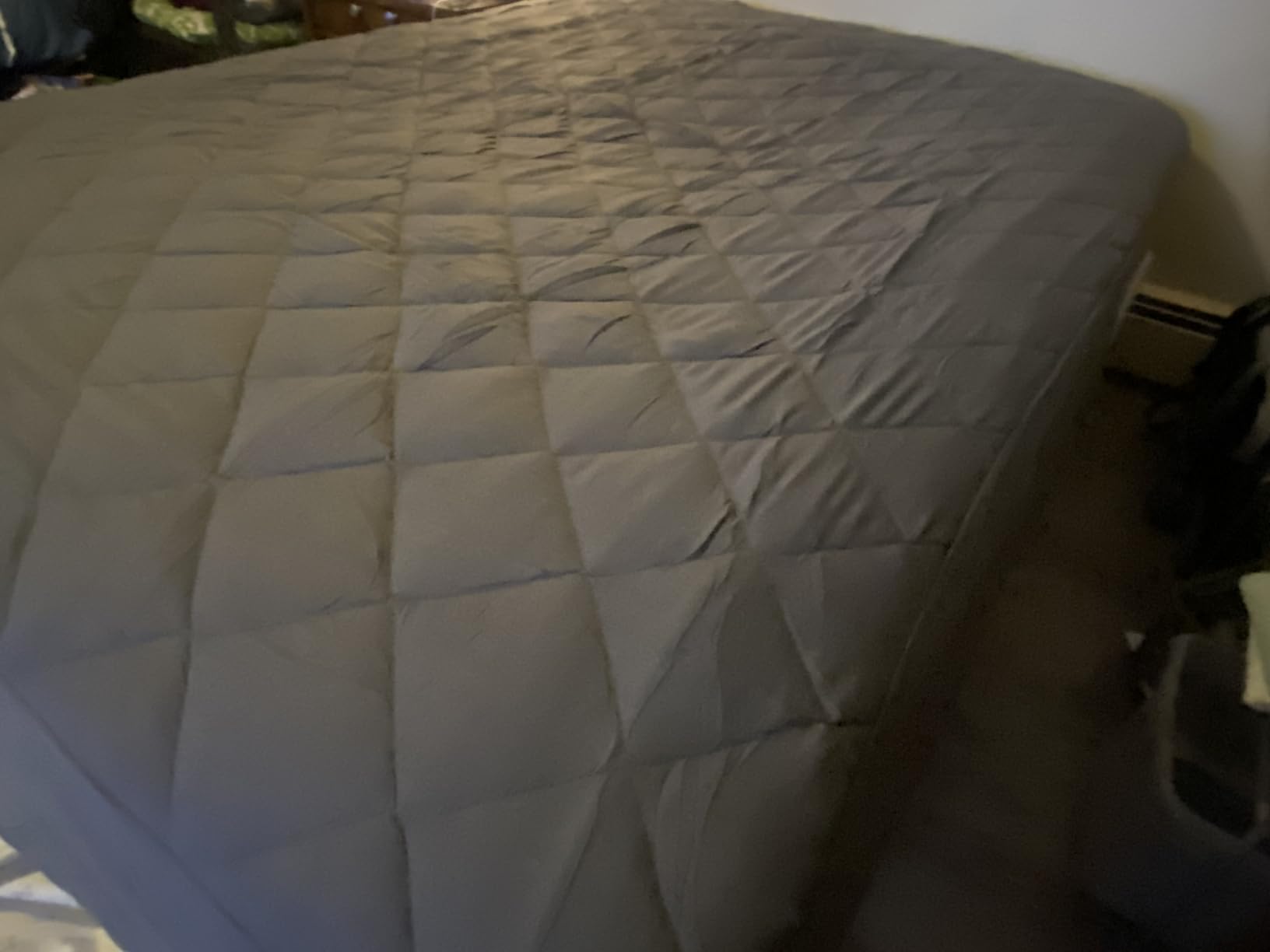 Quilted Fitted Mattress Pad, Queen Mattress Protector Topper with Deep Pocket Stretches up to 16 Inches, Machine Washable Mattress Cover by Utopia Bedding (White) customer photo 1