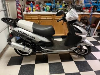 SMART DEALSNOW Brings Brand New 150cc Gas Fully Automatic Street Legal Scooter TaoTao 150cc with Matching Trunk - SPORTY BLACK customer photo 2