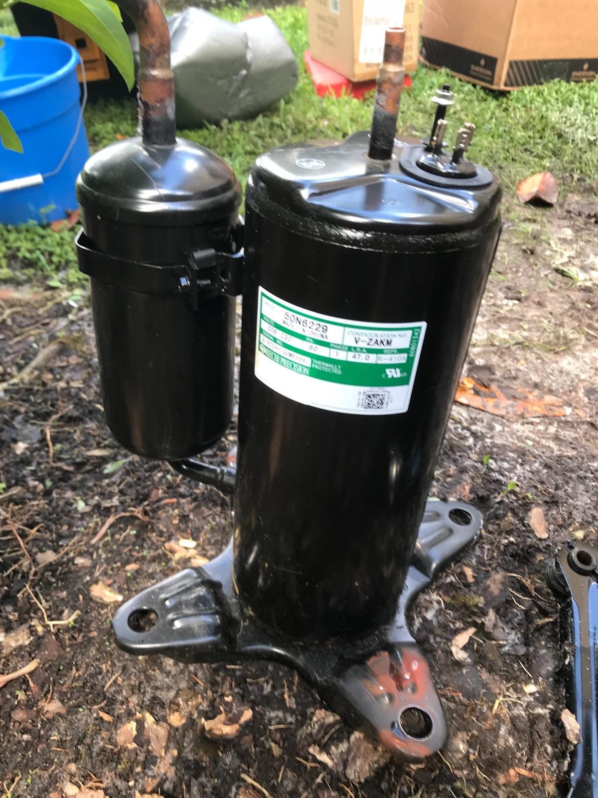 Goodman 2.5 TON 14.3 SEER2 R-32 AC Condenser (replaces GSXN403010 and GSX140301) (GLXS4BA3010) customer photo 1