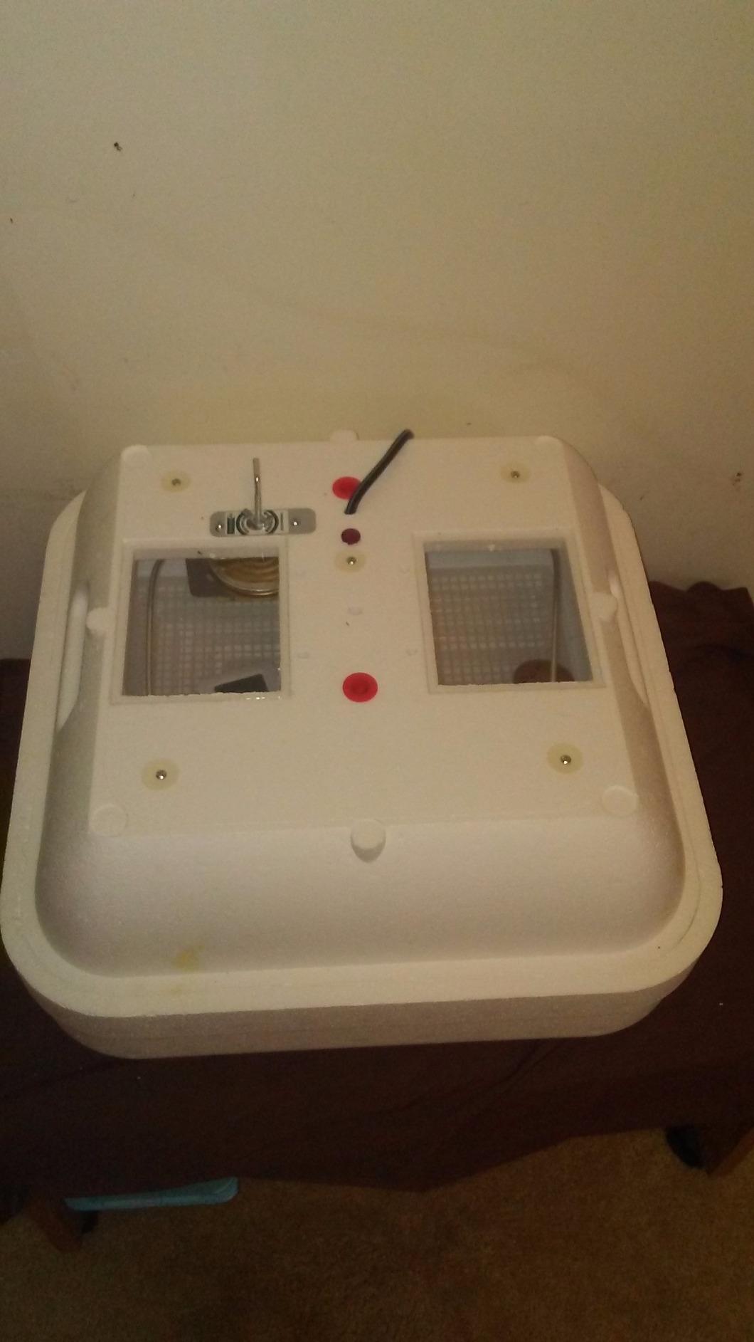 Hova Bator Still/Thermal Air Incubator 1602N customer photo 1