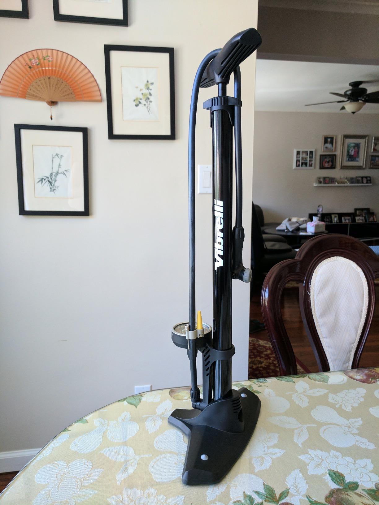 Vibrelli Vibrelli Bike Floor Pump with Gauge - High Pressure 160 PSI - Presta Valve Bike Pump Automatically Switches to Schrader - Bicycle Pump Comes with Glueless Puncture Kit customer photo 2