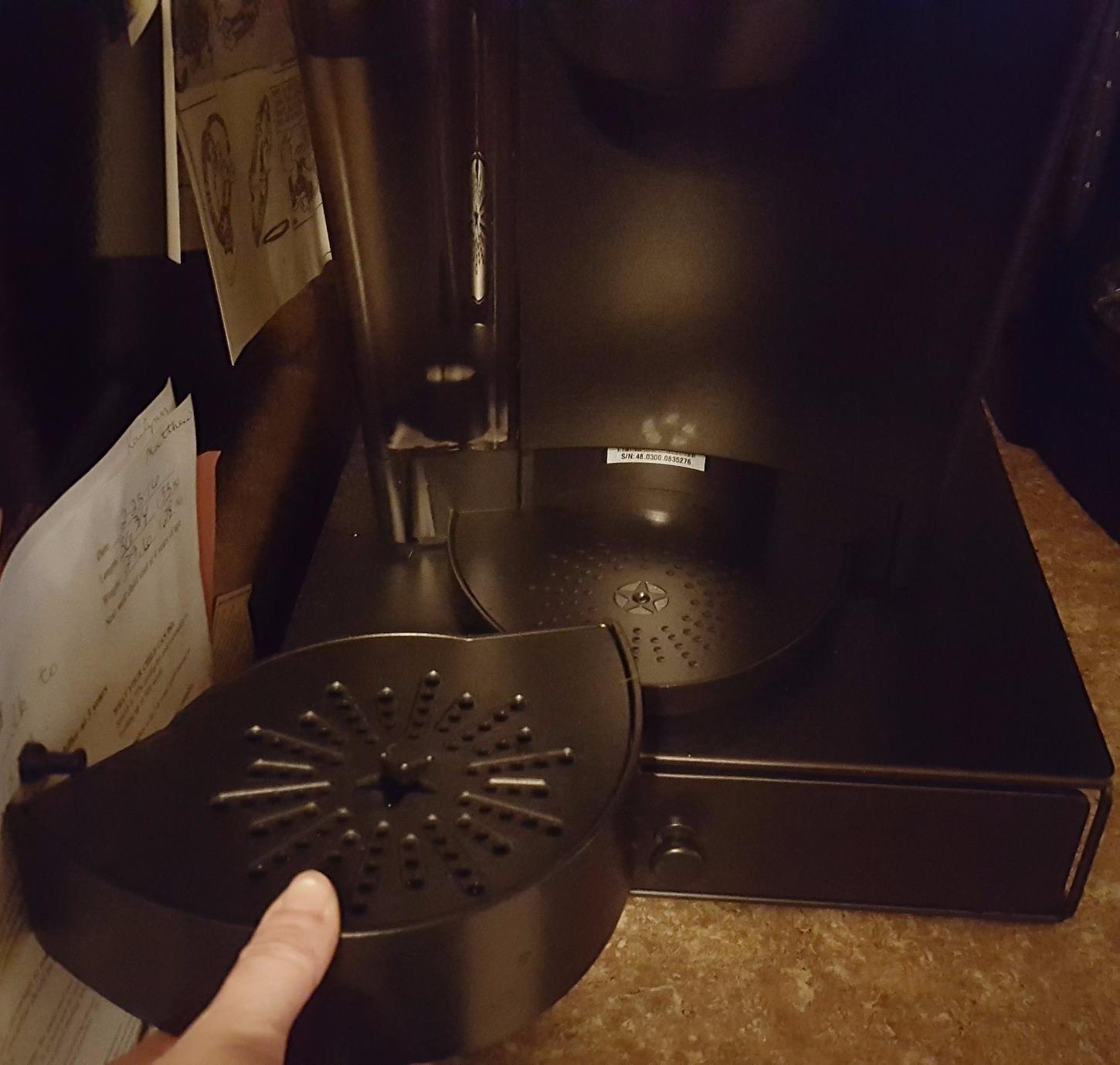 Keurig K-Classic Single Serve K-Cup Pod Coffee Maker, with 3 Brew Sizes, 48oz Removable Reservoir, Black customer photo 2