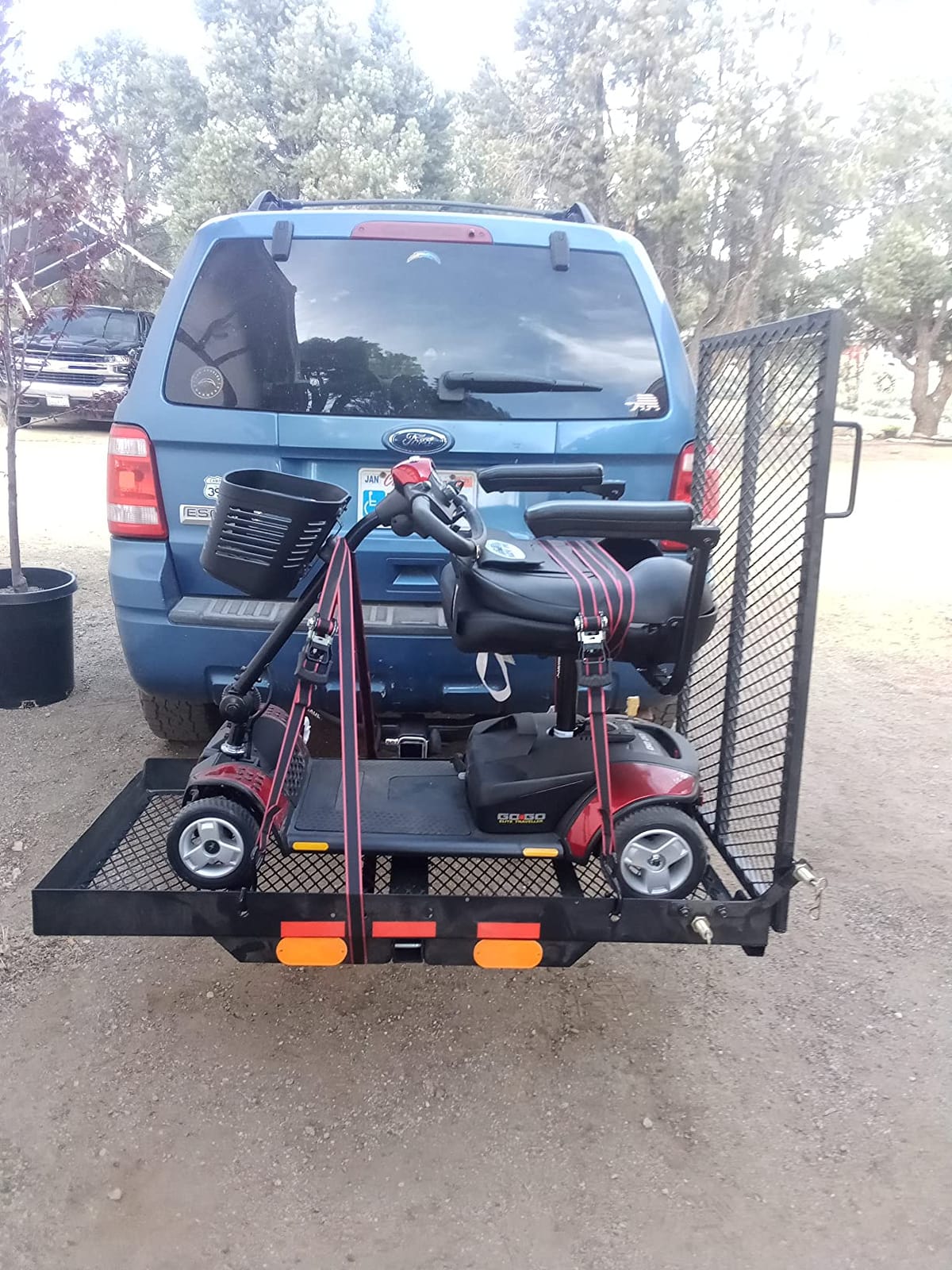 New Mobility Carrier Ramp Hitch Mounted 46.2 x 26.8 x 38.7 500 lbs for customer photo 1