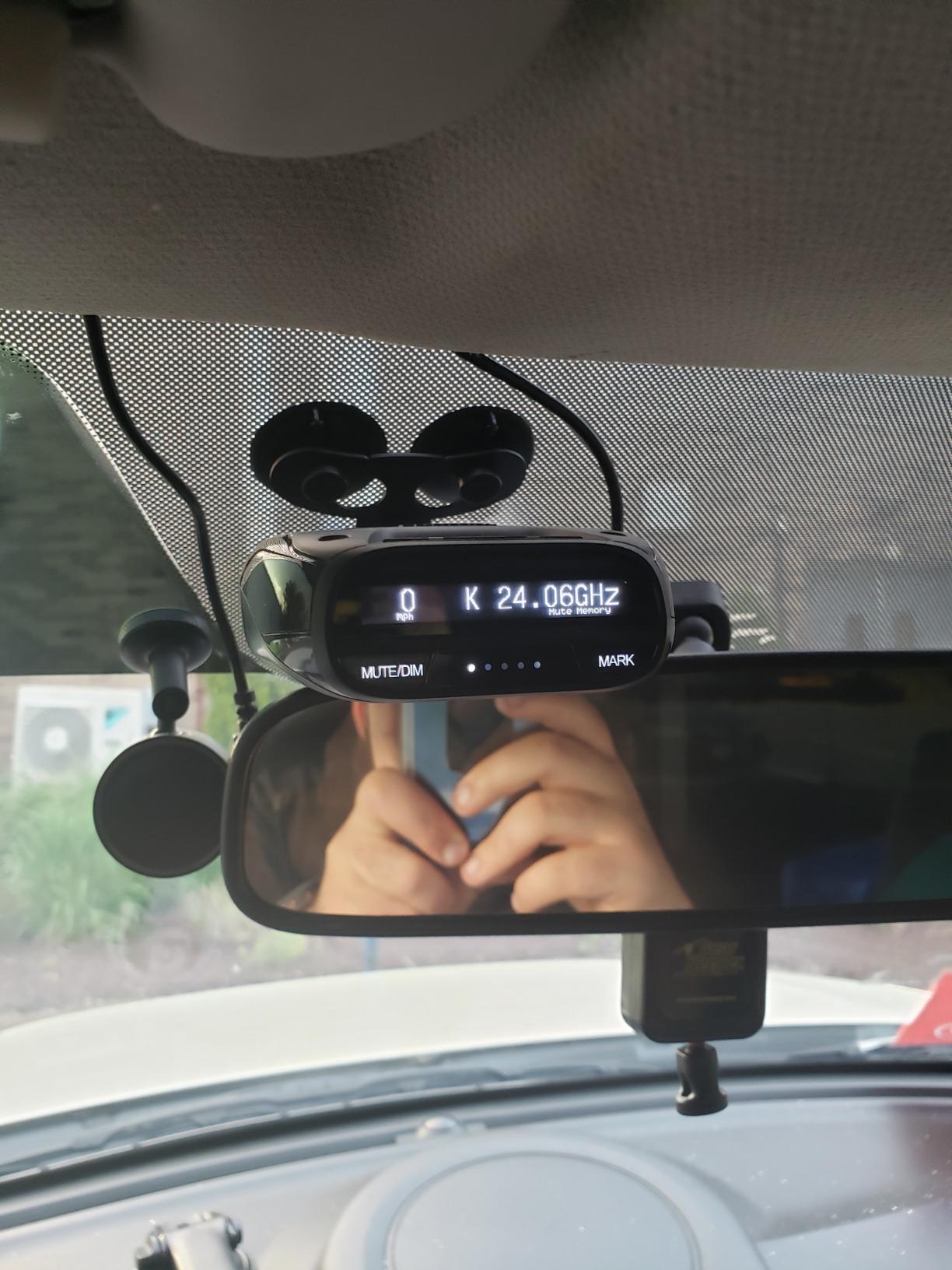 Uniden DFR7 Super Long Range Wide Band Laser/Radar Detector, Built-in GPS w/Mute Memory, Voice Alerts, Red Light & Speed Camera Alerts, OLED Display, Black customer photo 2