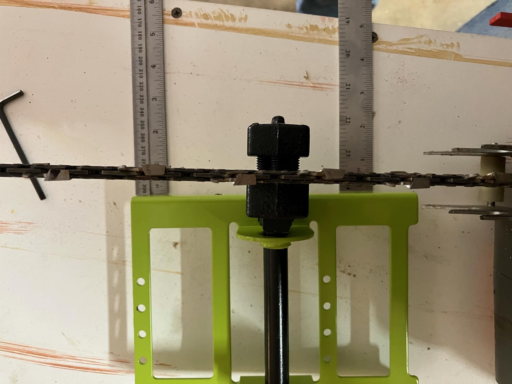 Timber Tuff Portable Steel Lumber Cutting Guide for Chainsaw Plank Milling customer photo 2