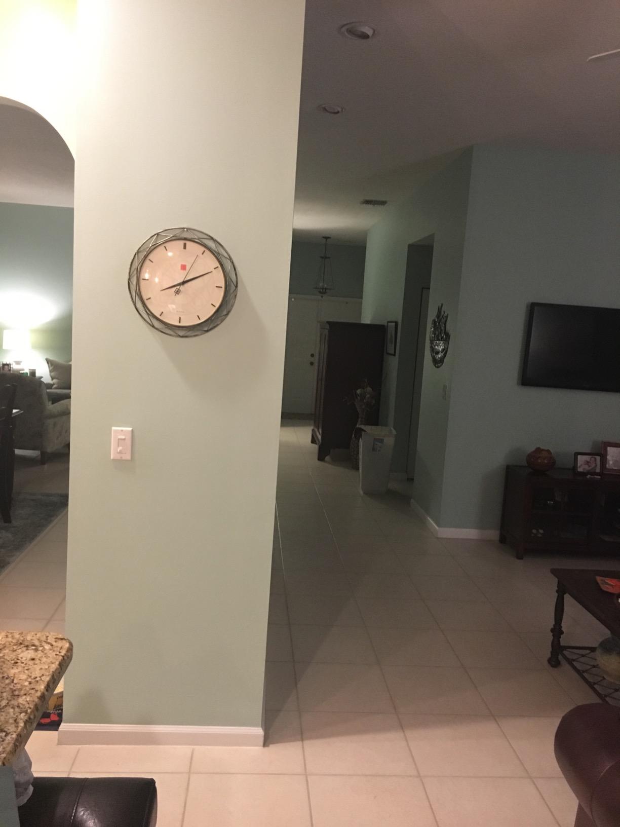 Bulova Clocks C4834 Luxfer Prism 14 Inch Frank Lloyd Wright Inspired Wall Clock customer photo 1