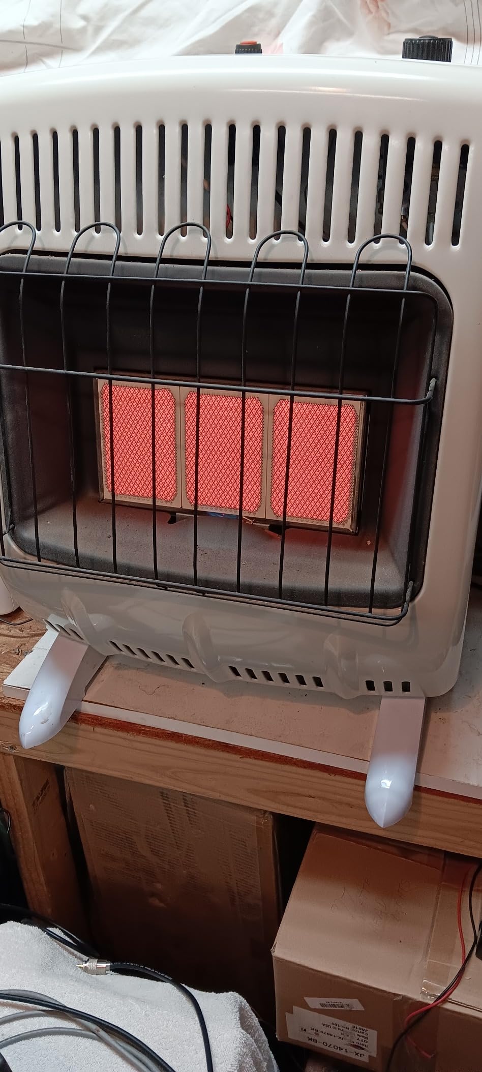Mr. Heater 30,000 BTU Vent Free Radiant Propane Heater customer photo 2