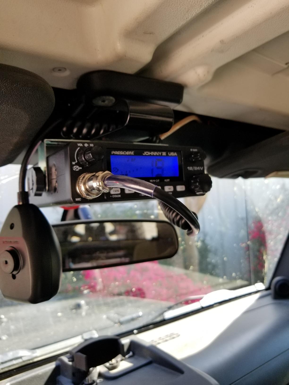 President Johnny III USA 40 Channel CB Radio 12 or 24V, Black customer photo 2